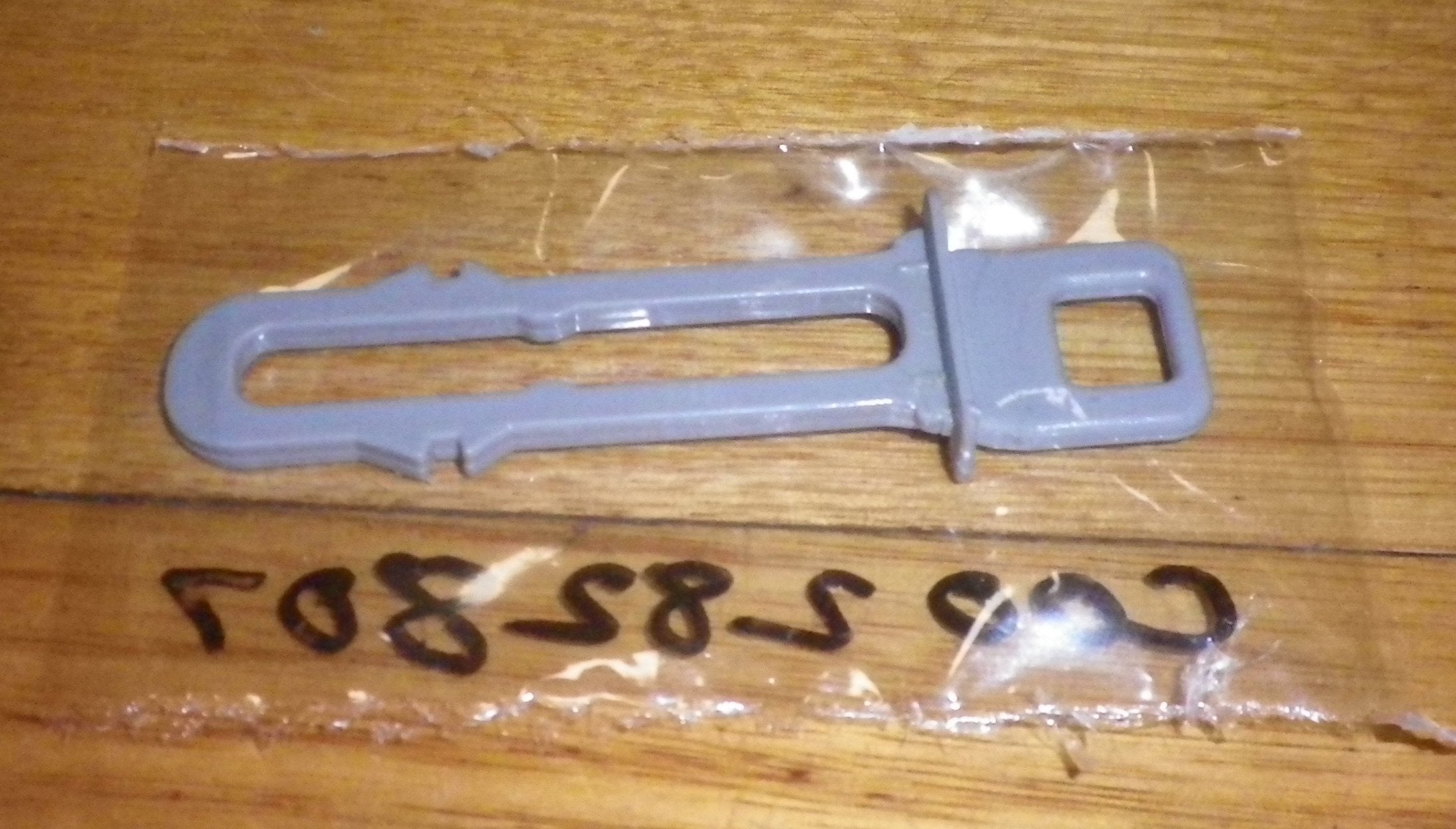 High - Quality Plastic Dishwasher Door Latch Tongue for Ariston, Hotpoint, Indesit