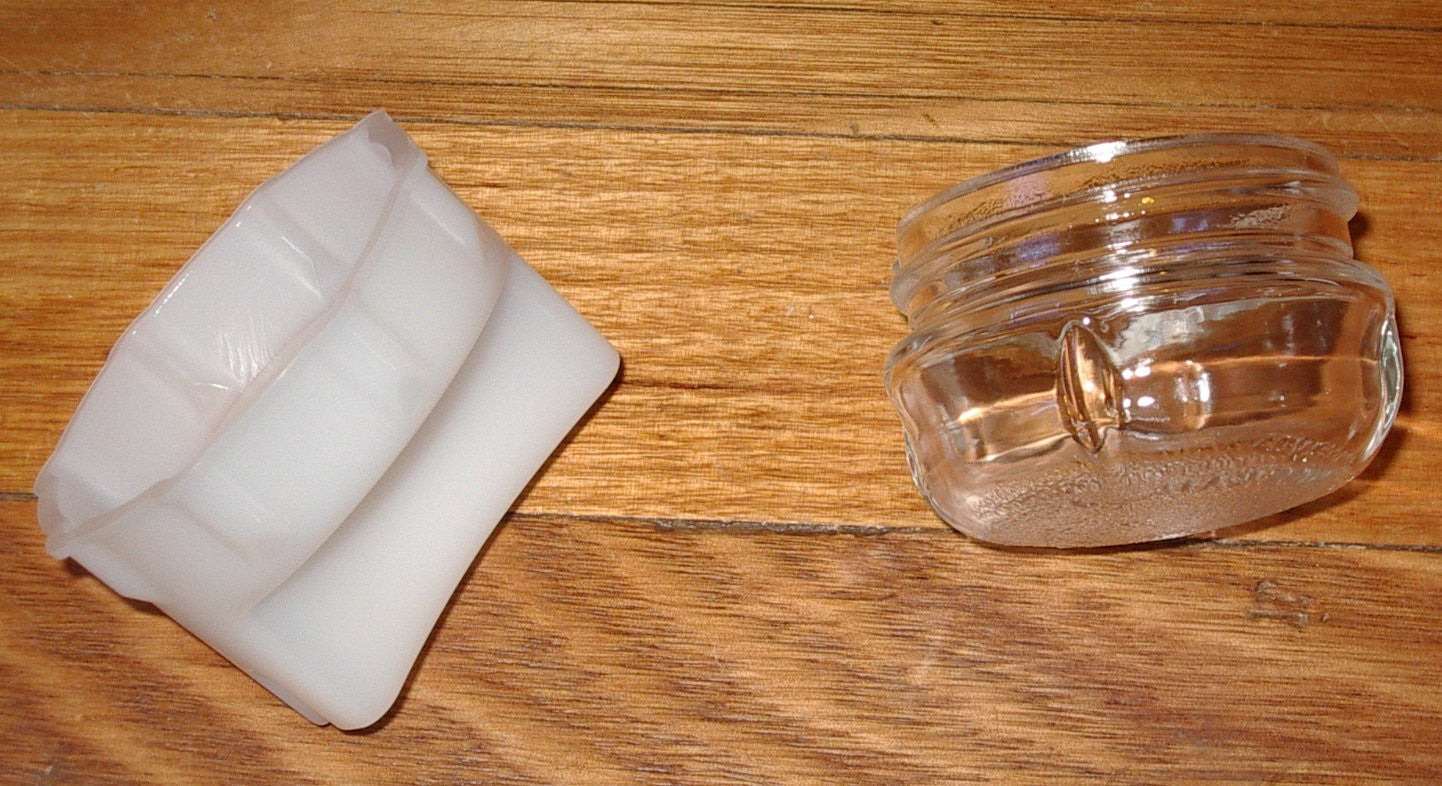 Bosch Large Capacity Oven Lamp Holder Transparent Glass Cover - Replacement Part No. 647309, 00647309