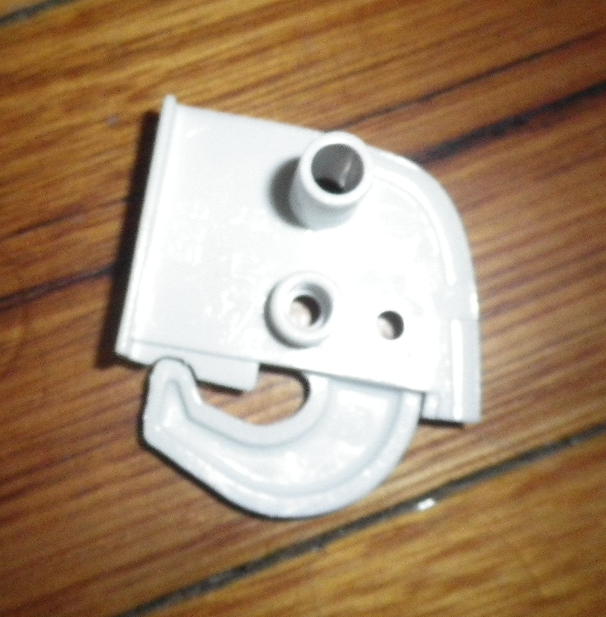 Fisher & Paykel Refrigerator Early White Right-Hand Door Closing Hook Stop Component - Part Number FP842241