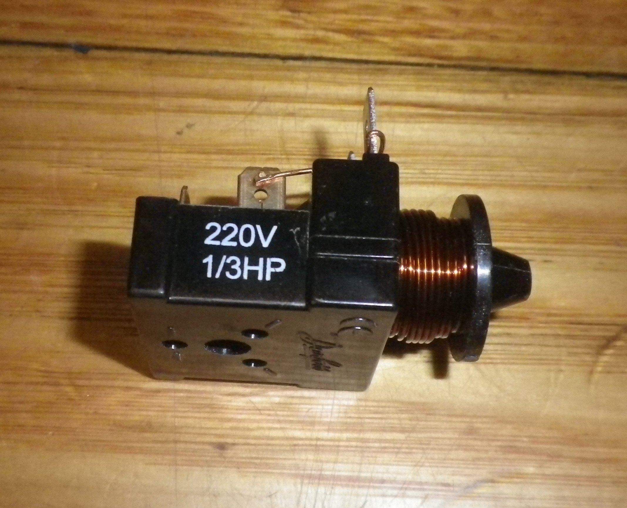 High - Quality 1/3HP 220VAC Refrigerator Compressor Start Relay Compatible with Danfoss - Part Number RF925