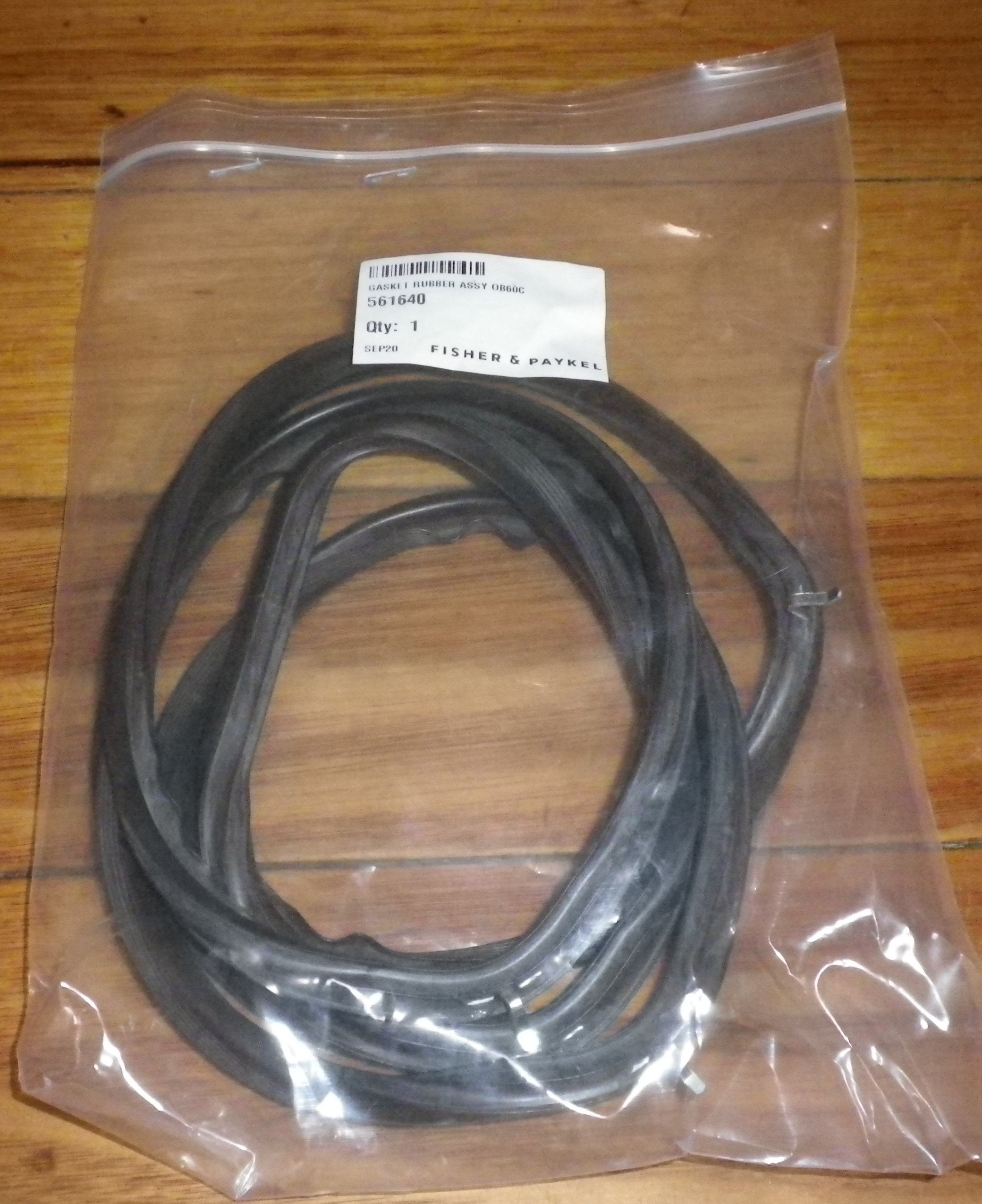 Fisher & Paykel OB60SC Series Large Continuous Oven Door Seal - Part # FP561640