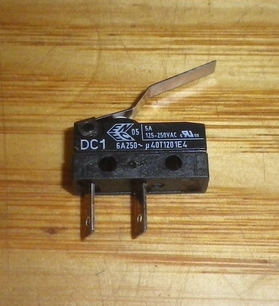 Fisher & Paykel DD601/DD602 Dishwasher Tub Genuine Microswitch - Part # FP525893