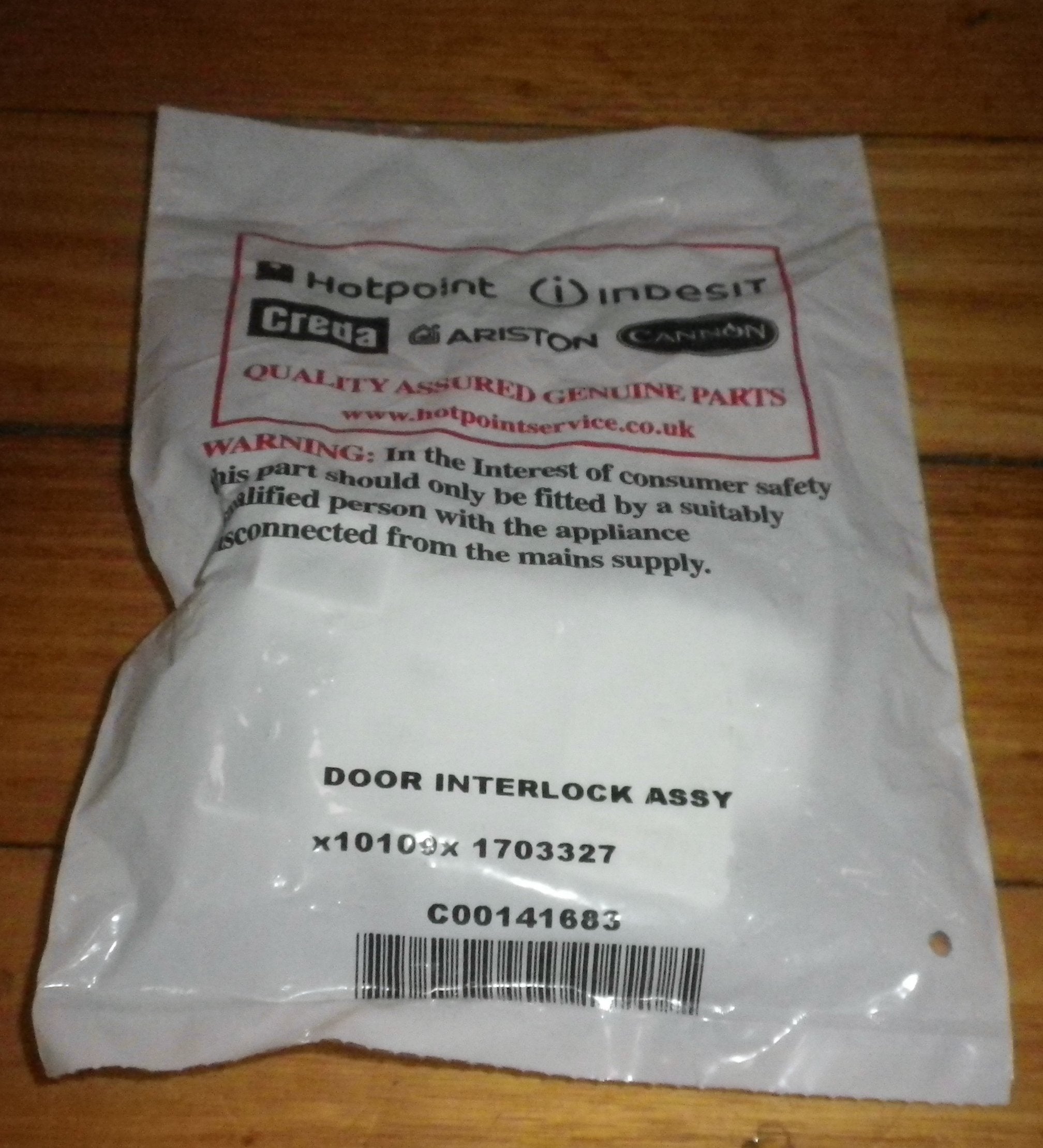 Ariston, Hotpoint, Indesit Condenser Clothes Dryer Door Safety Interlock Switch - Replacement Part # C00141683, A141683