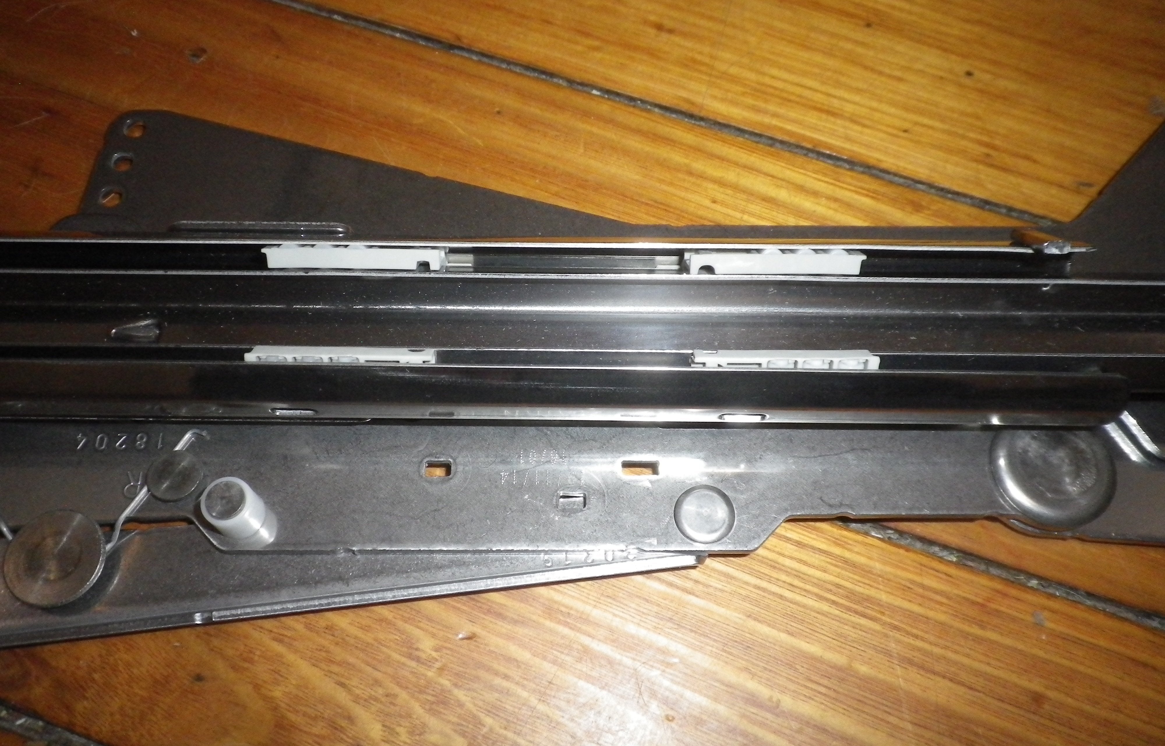 AEG and Electrolux Right - Handed ComfortLift Dishwasher Hinge Assembly, Part Number 4055401287