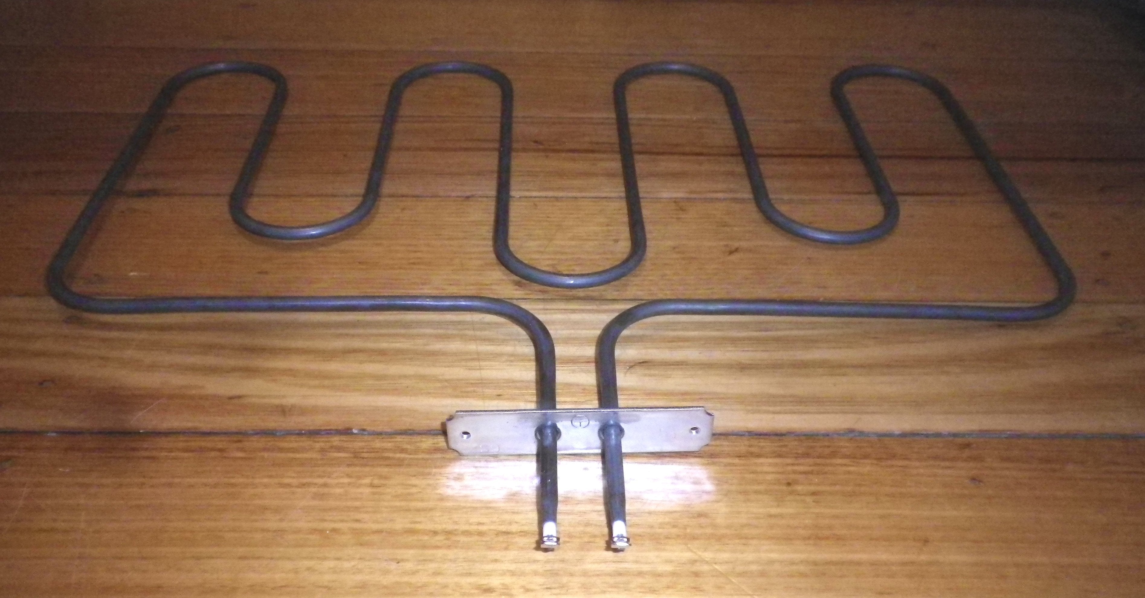 Fisher & Paykel 1750W Lower Oven Element - Part # FP575741 for OB90 Series