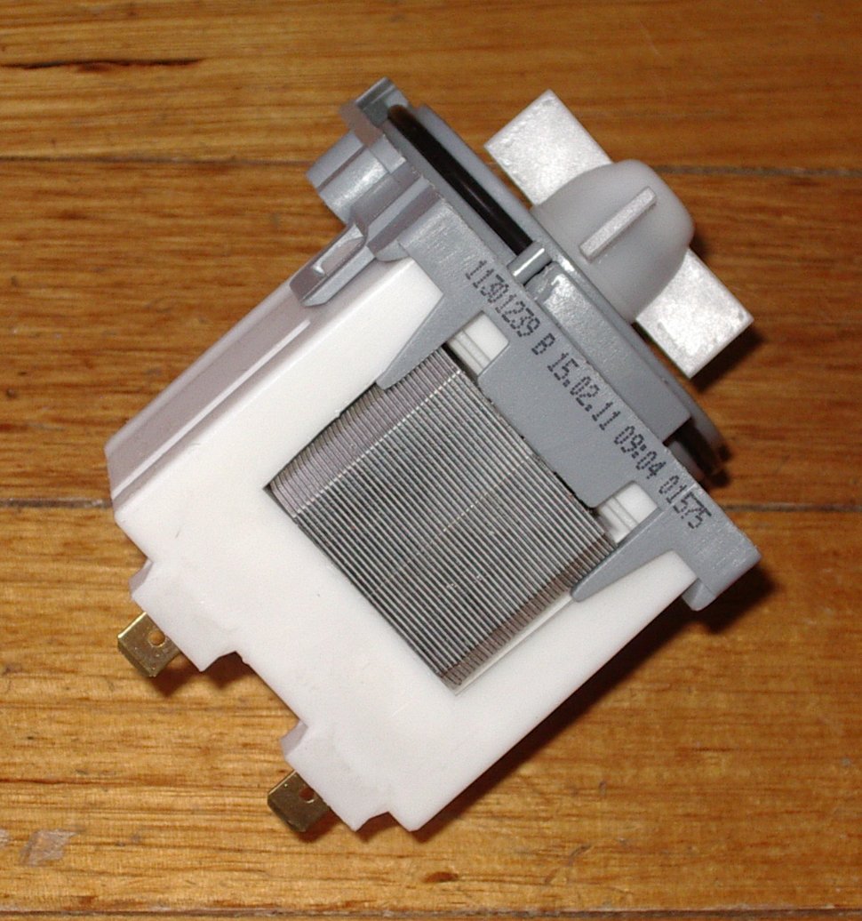 Universal Askoll Twist-On Magnetic Washing Machine and Dishwasher Pump Motor Body - Part Number UNI205