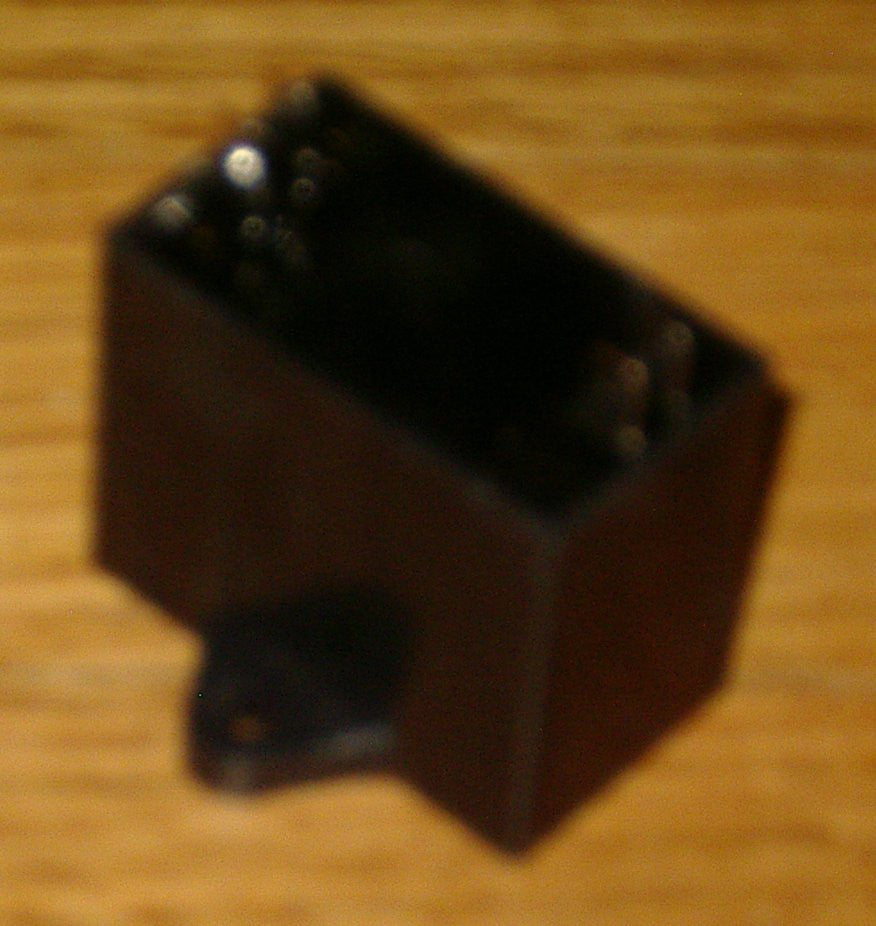 8 Microfarad 450 Volt Rectangular Electric Motor Start and Run Capacitor - CAC8UF Part Number