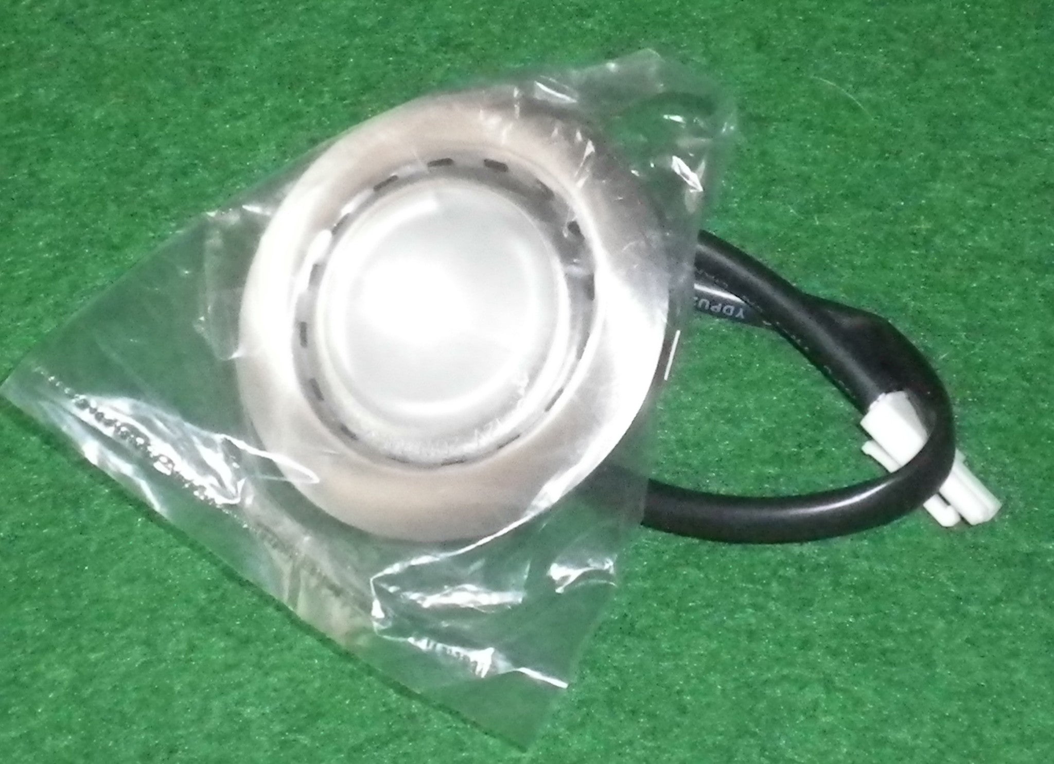 Robinhood RWC3C, RWE3C, RWH3C Rangehood Halogen Lamp Assembly - Part 115205