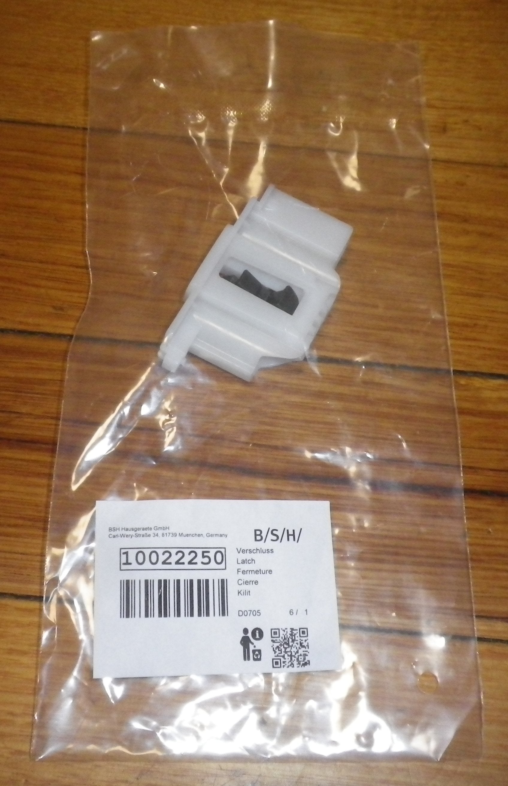 Bosch WT, WTG, WTH, WTW Series Dryer Female Door Latch Assembly - Part # 10022250