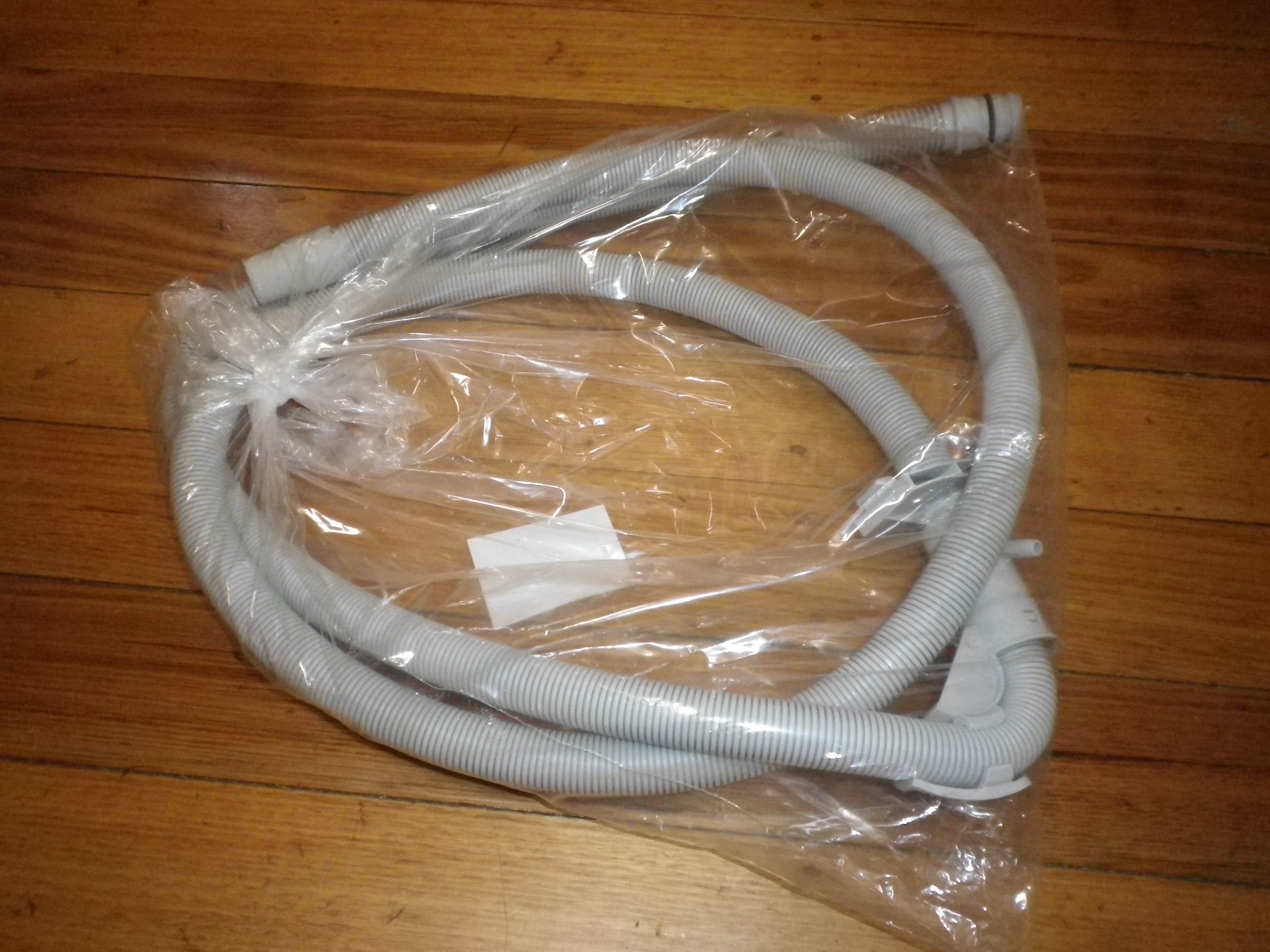 Bosch Logixx 8 Series 2.63m Genuine Washing Machine Drain Hose - Part # 672233