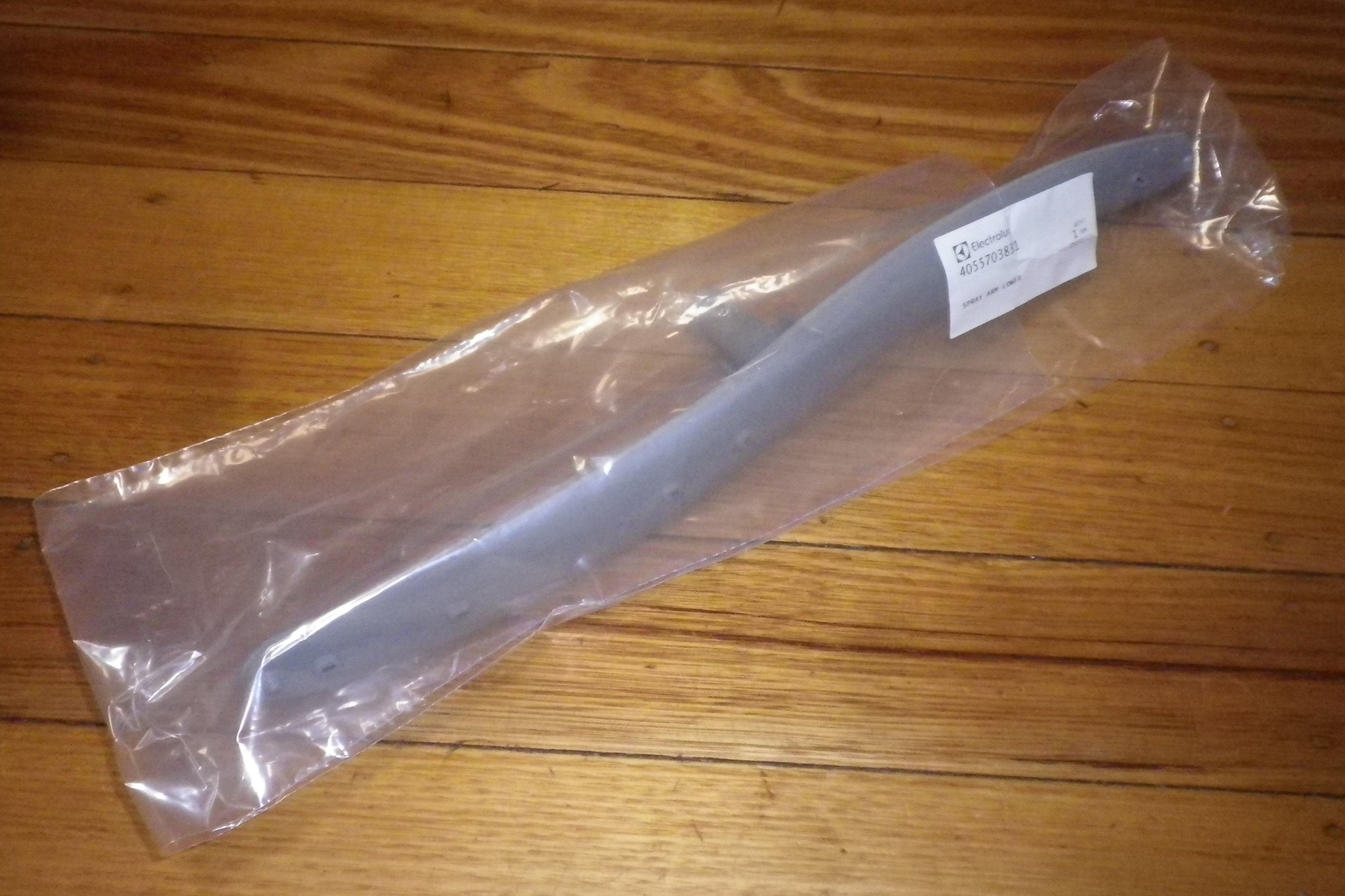 Westinghouse WSF66xx and WSF67xx Dishwasher Lower Spray Arm Replacement Part # 4055703831 for Dishwasher Repairs