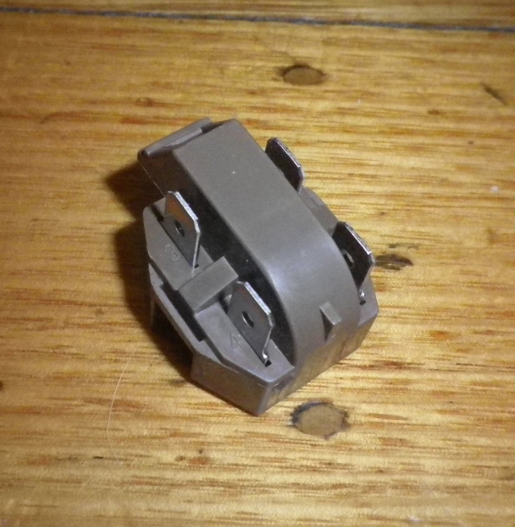 Universal 1/4HP - 1/5HP Solid - State Fridge PTC Motor Start Relay, Part # 5100623AWS