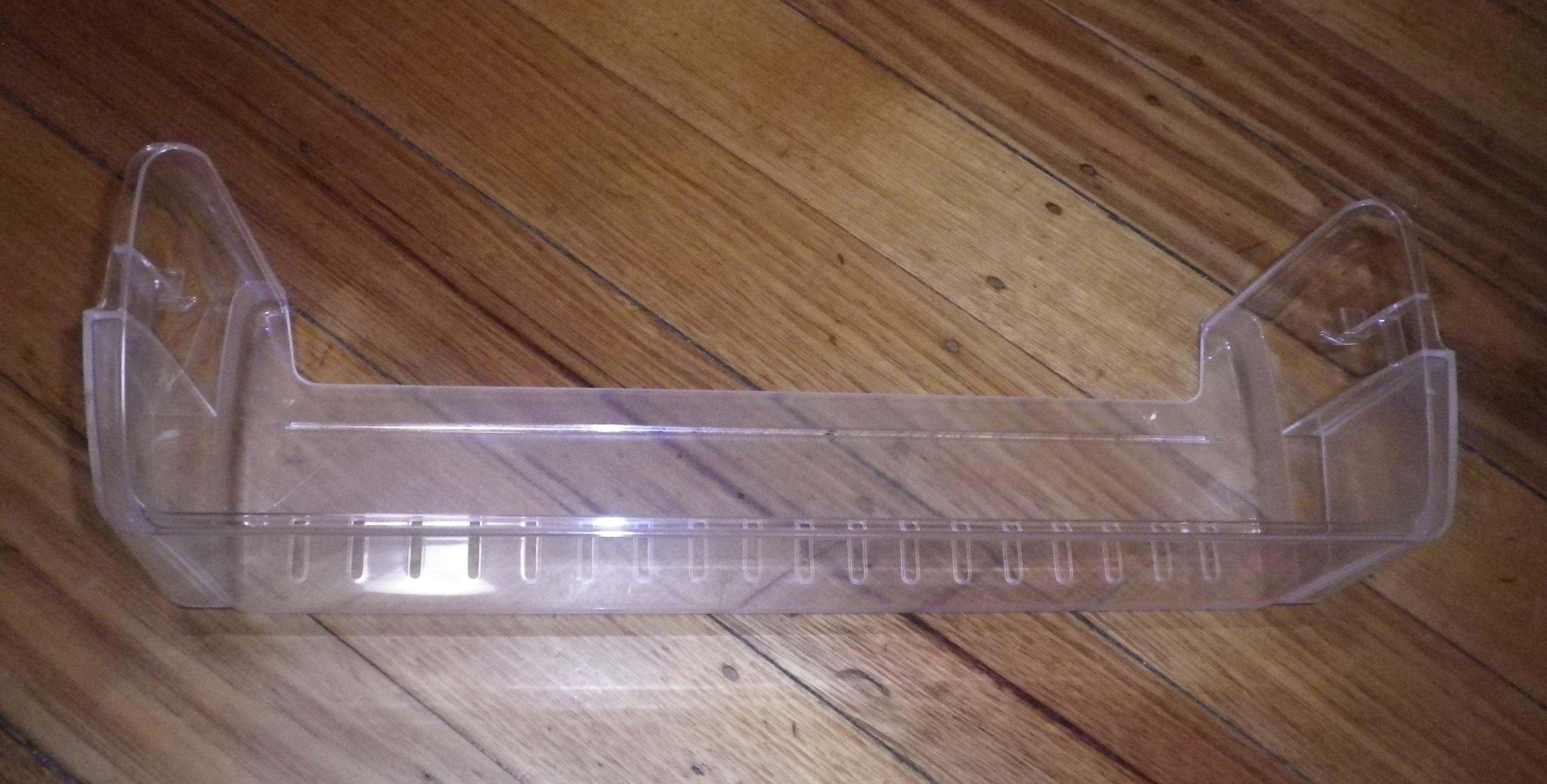 Westinghouse WTB2500WA Compatible Fridge Door Bottle Shelf - Part UPOK - A208CBFA