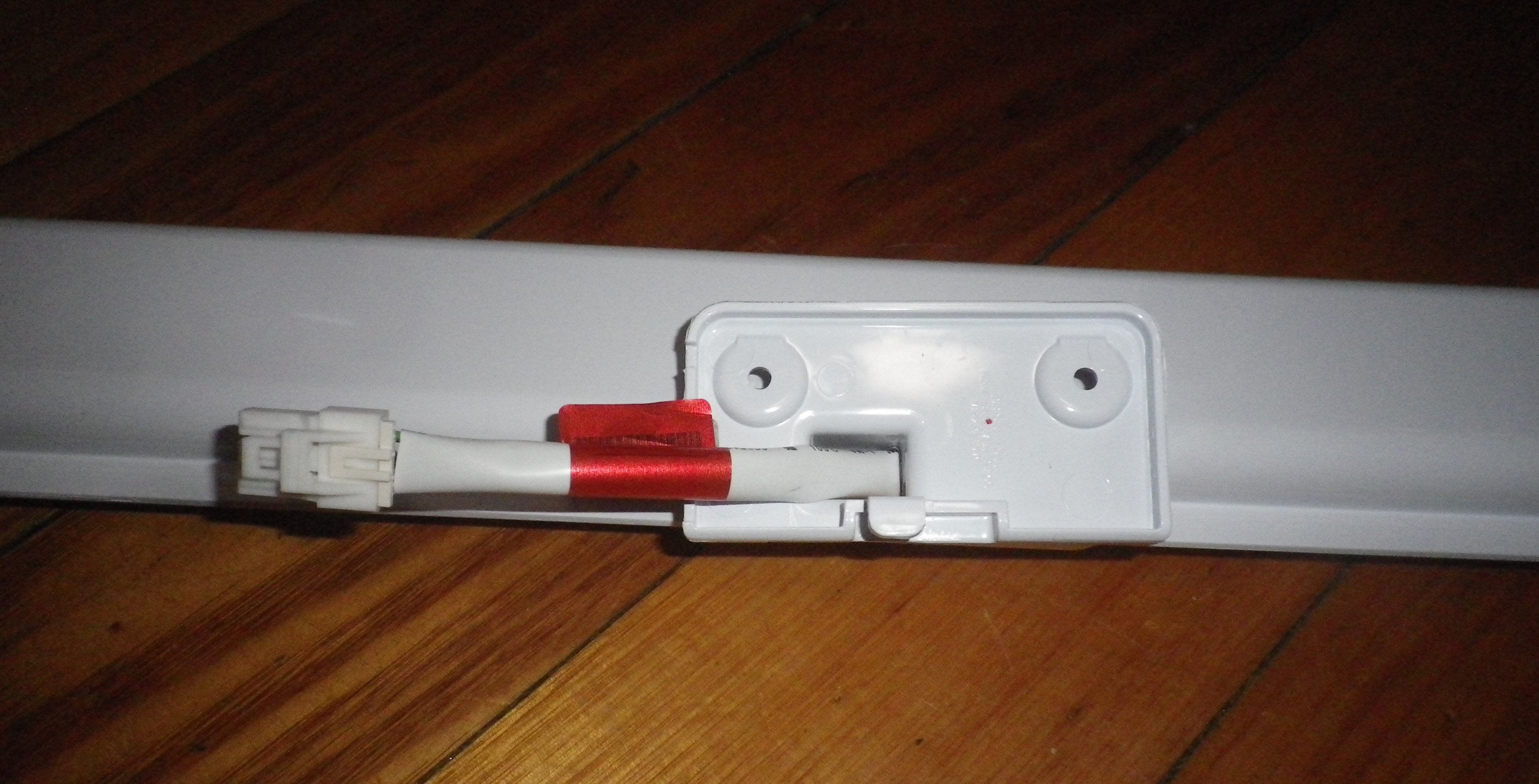 Samsung SRF752DSS French Door Fridge Centre Closing Bar - Part # DA97 - 07244F