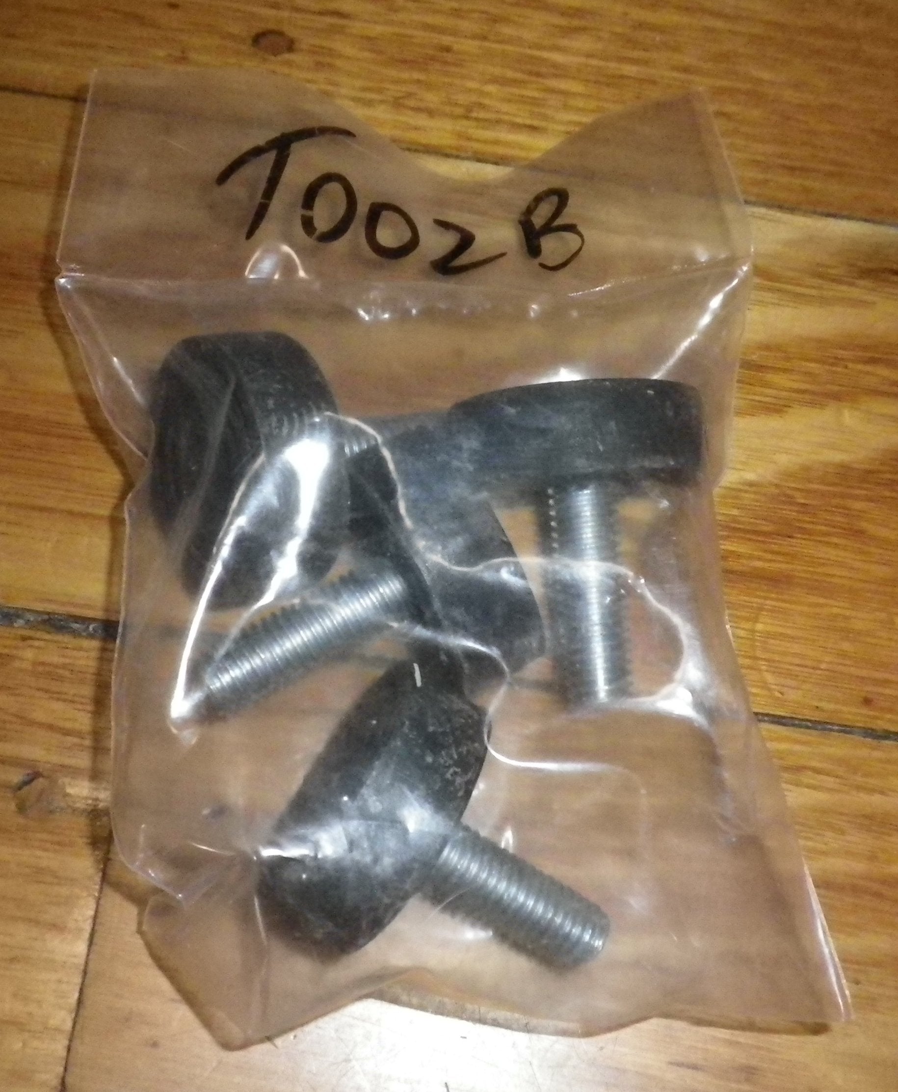 Adjustable Washing Machine Support Legs Equipped with Rubber Foot Pads and 10mm Threaded Shaft - Part Number T002B