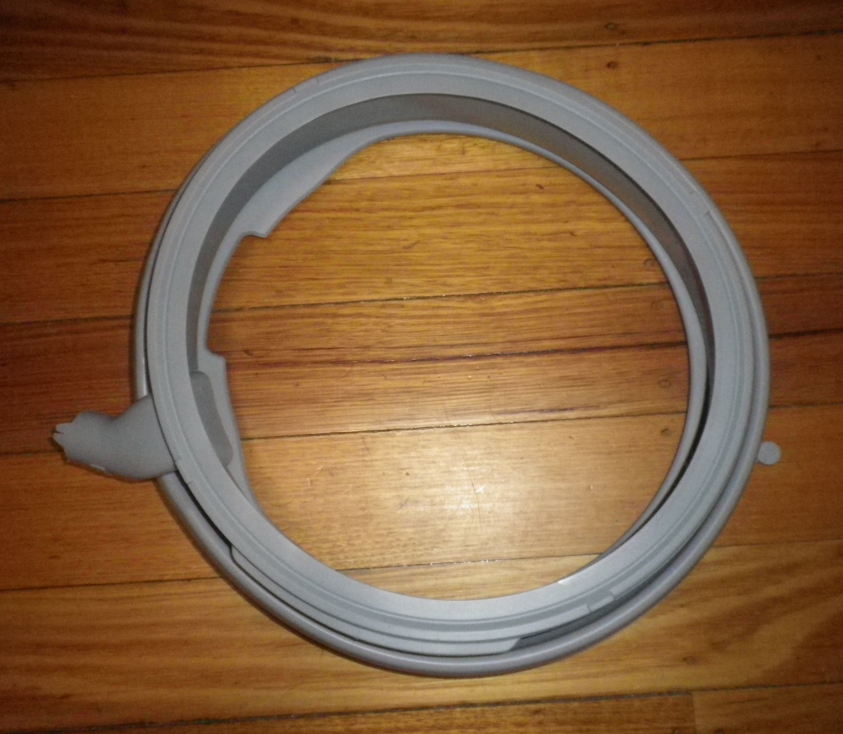 Bosch Front Loader Grease-Resistant Door Gasket with Tube - Part # 776673