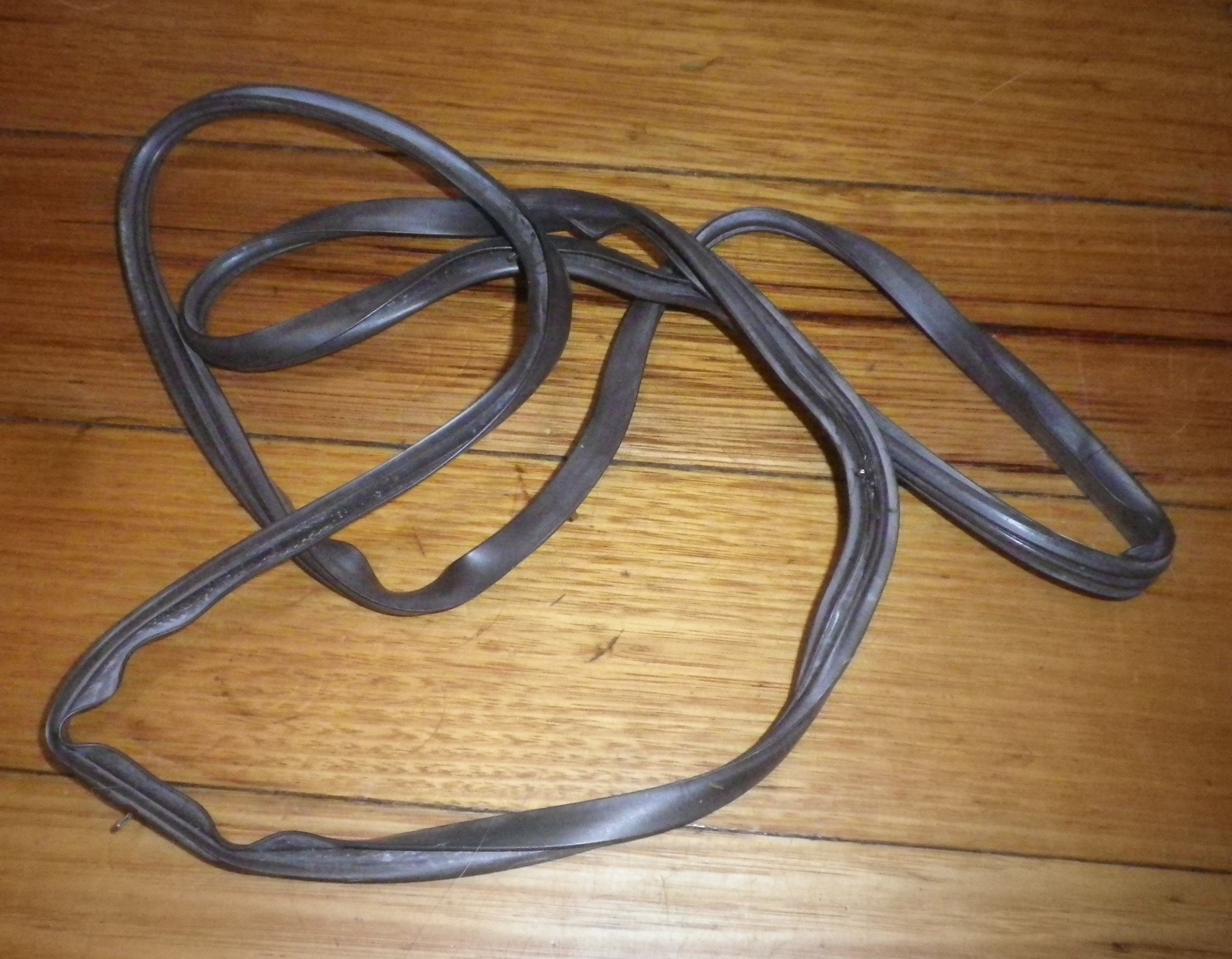 Bosch One - Piece Oven Door Seal for Select 60cm Models - Part #095253, 00095253