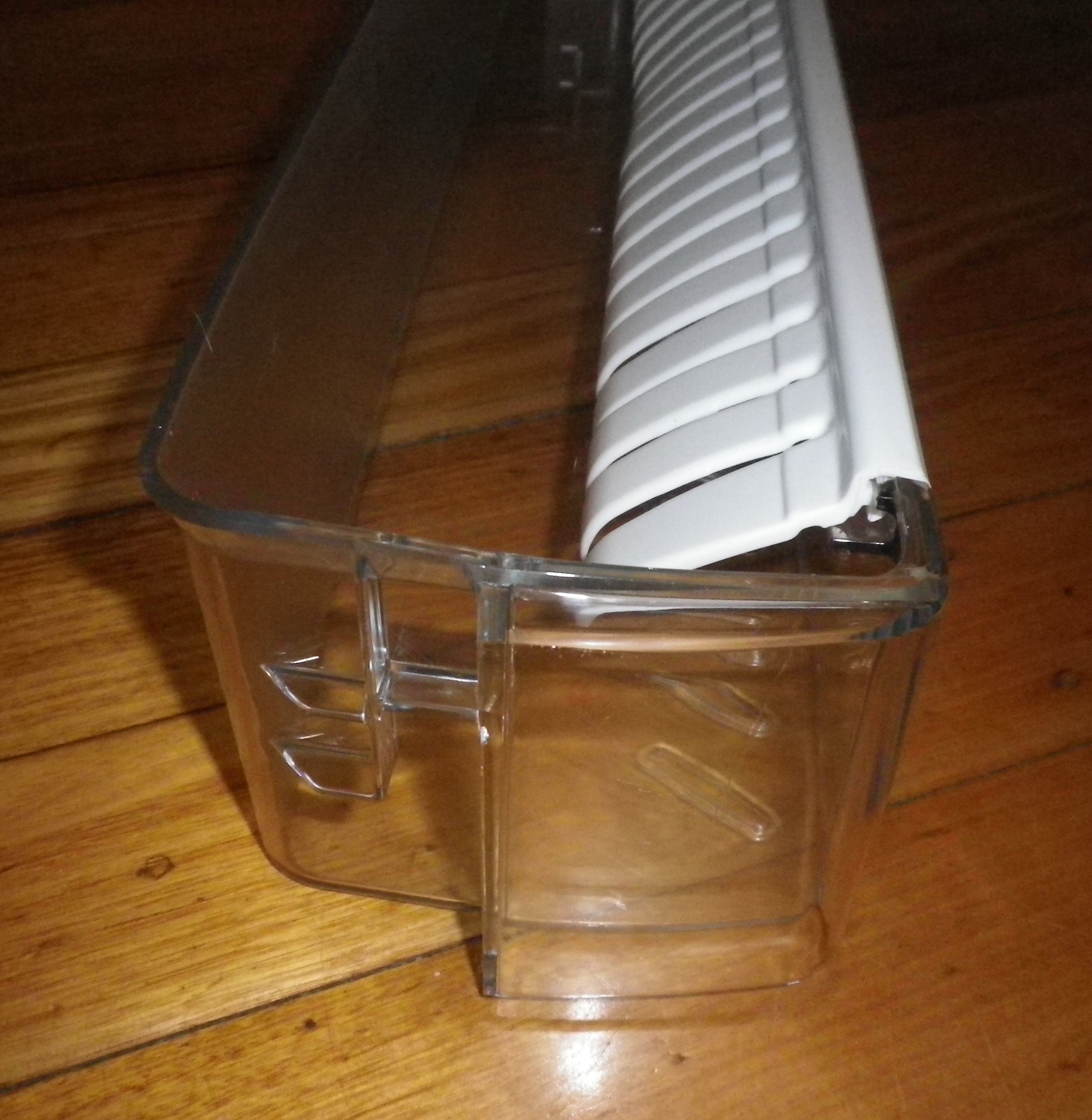 Westinghouse RJ523V Fridge Door Bottle Shelf - Part No. 1441944, Fingers Excluded