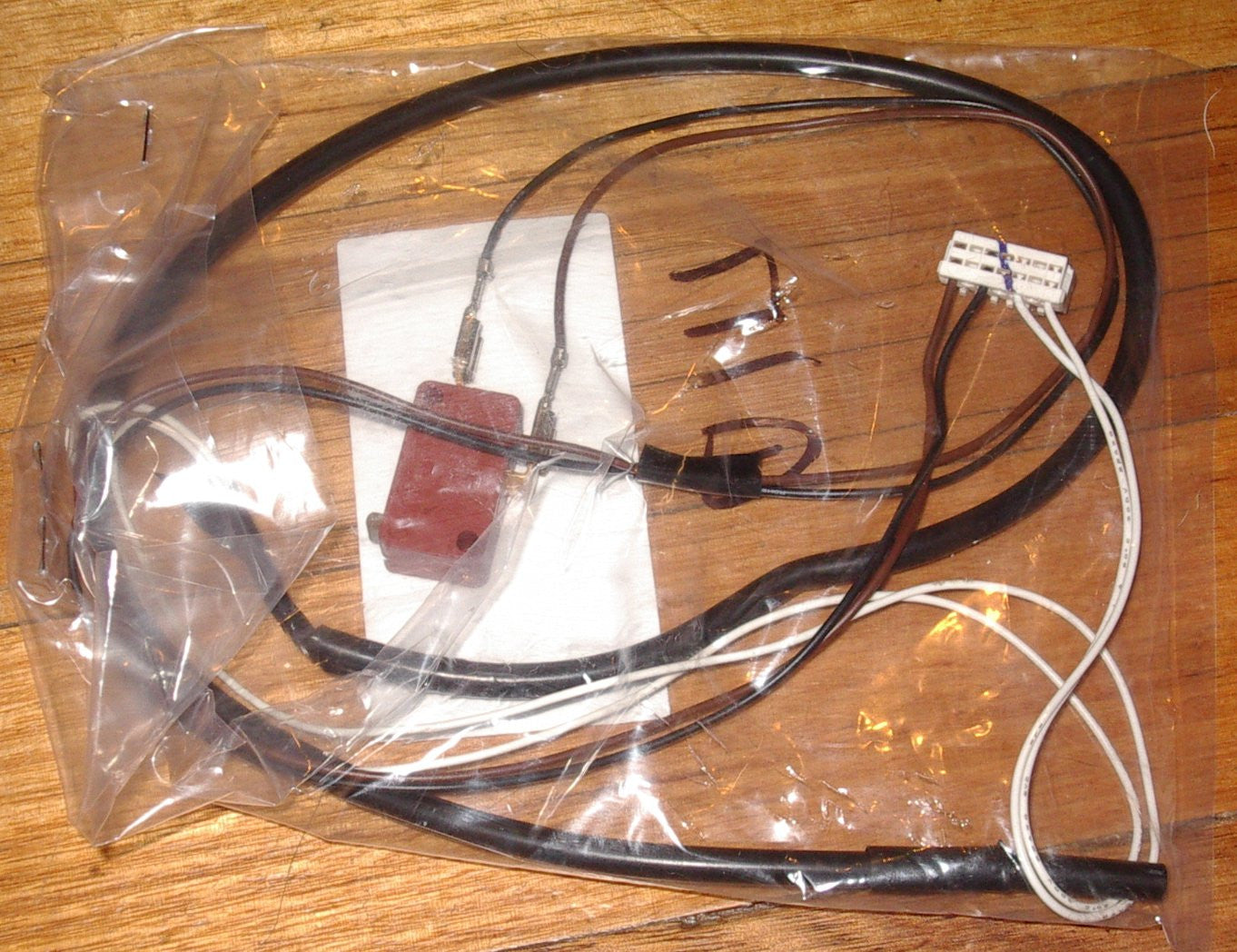 Westinghouse LT Series Washing Machine Lid Switch and Wiring Harness - Part Number 0173277787