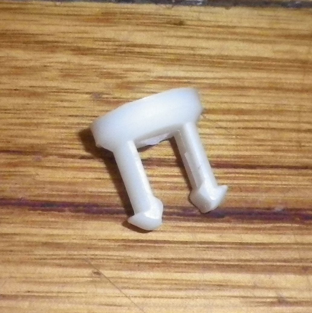 Fisher & Paykel Fridge Evaporator Duct Clip - Part FP874461