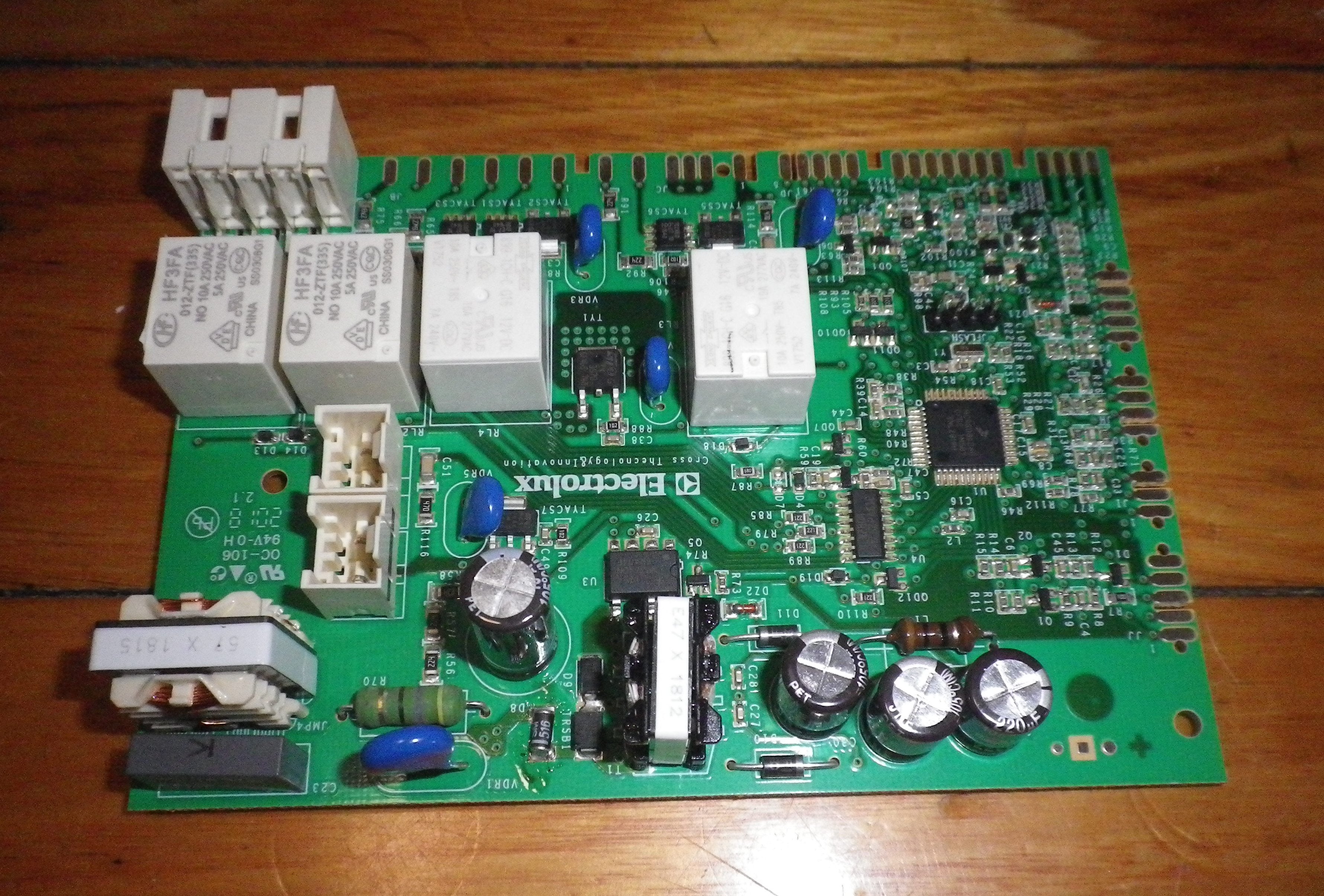 Westinghouse WSF6602 Dishwasher Genuine Electronic Control Module - Part # 973911416024017