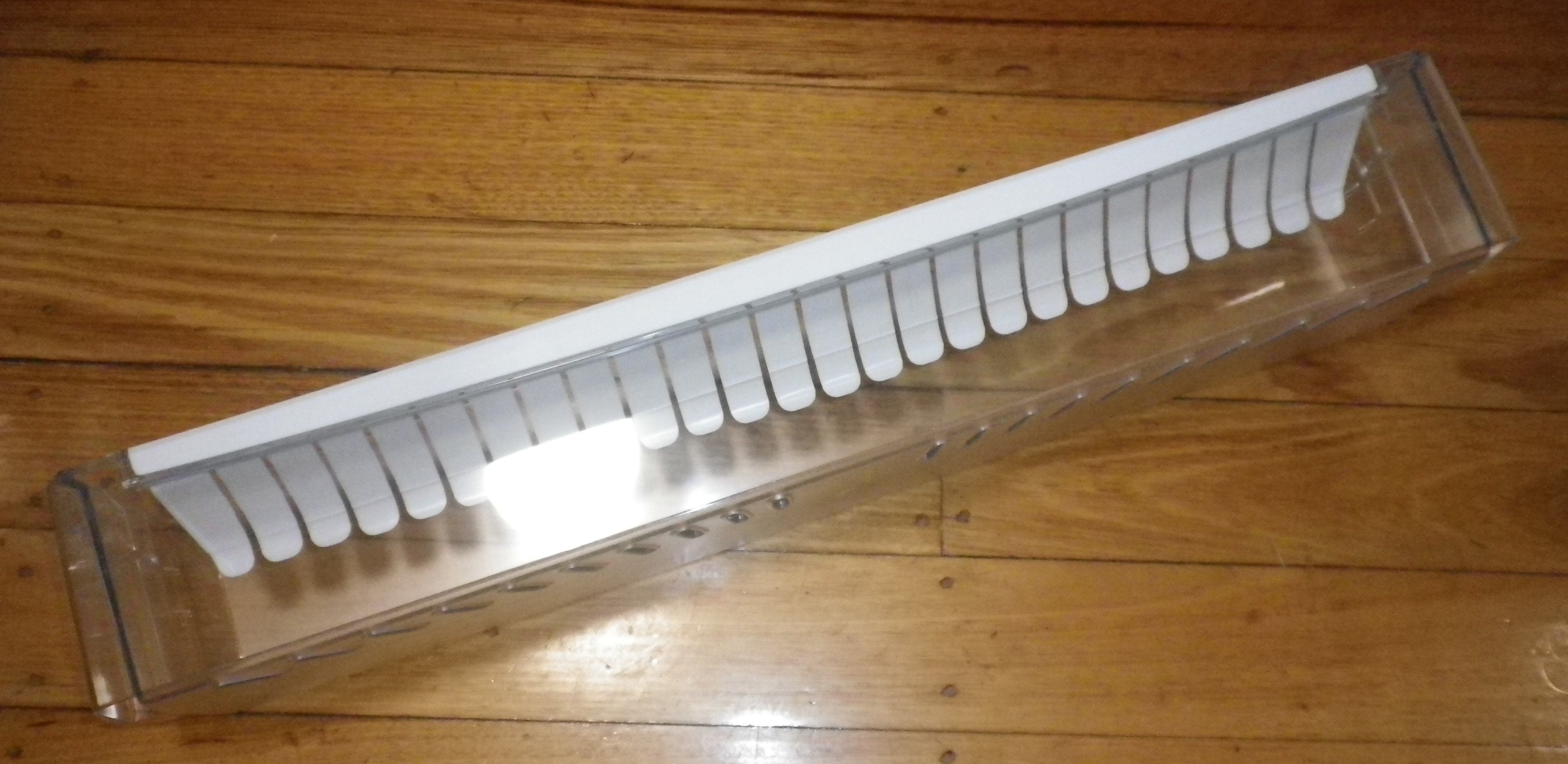 Westinghouse RJ523V Fridge Door Bottle Shelf - Part No. 1441944, Fingers Excluded