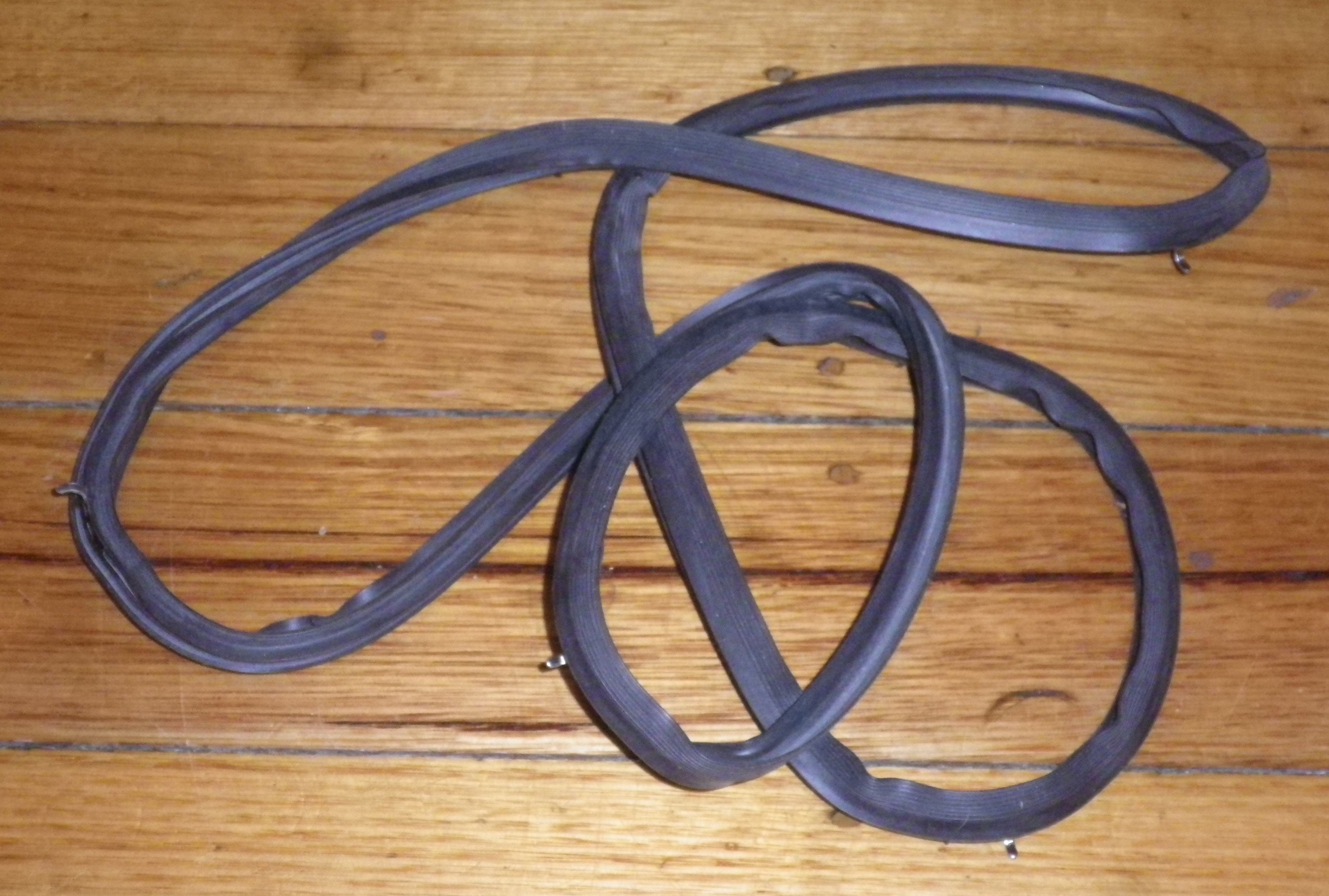AEG Single-Piece Non-Pyrolytic Oven Door Seal Replacement Part - Part Number 140043543028
