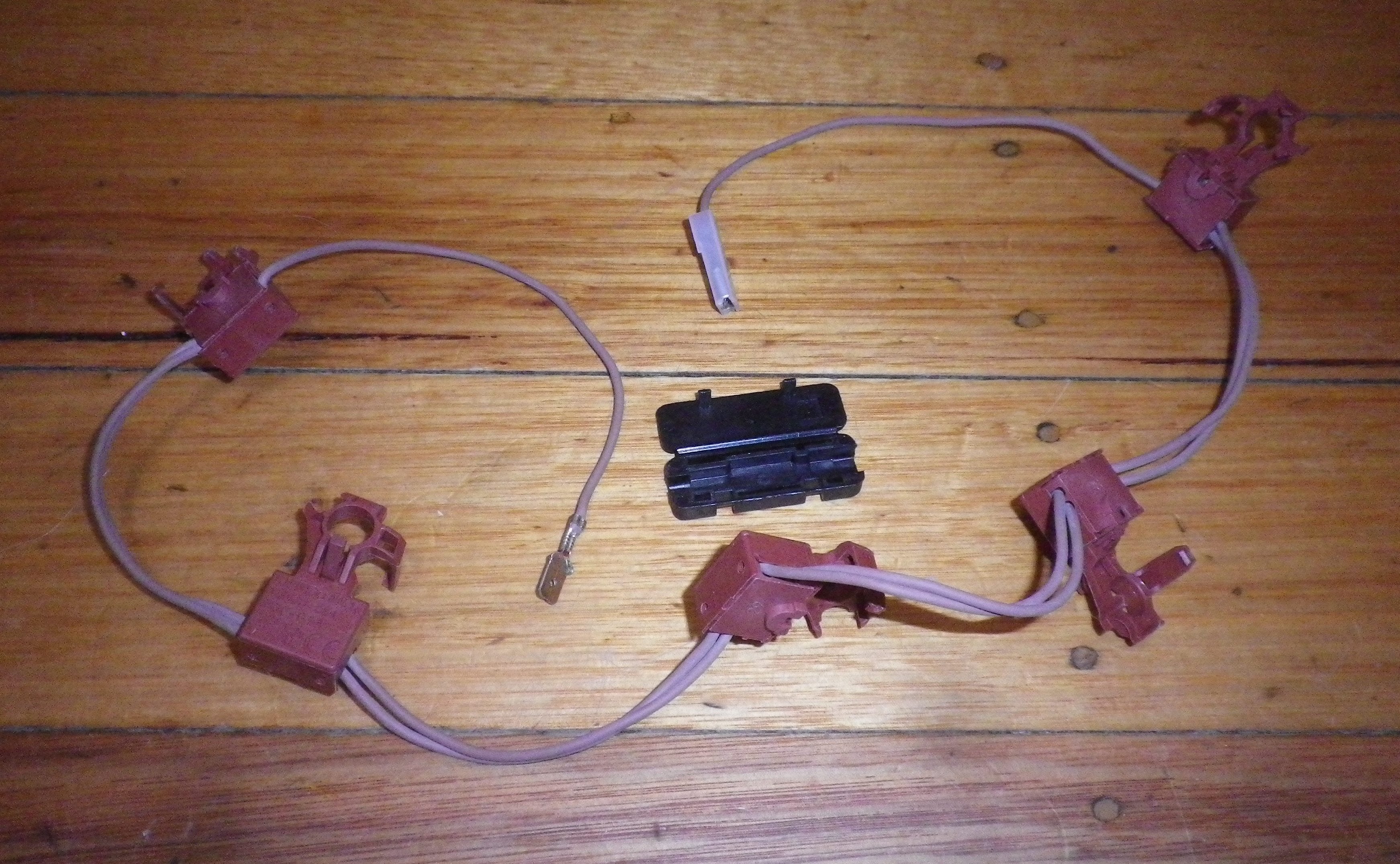 Westinghouse WHG Series Gas Cooktop Ignition Switch Wiring Harness - Replacement Part # A01014008K for Burner Ignition Circuits
