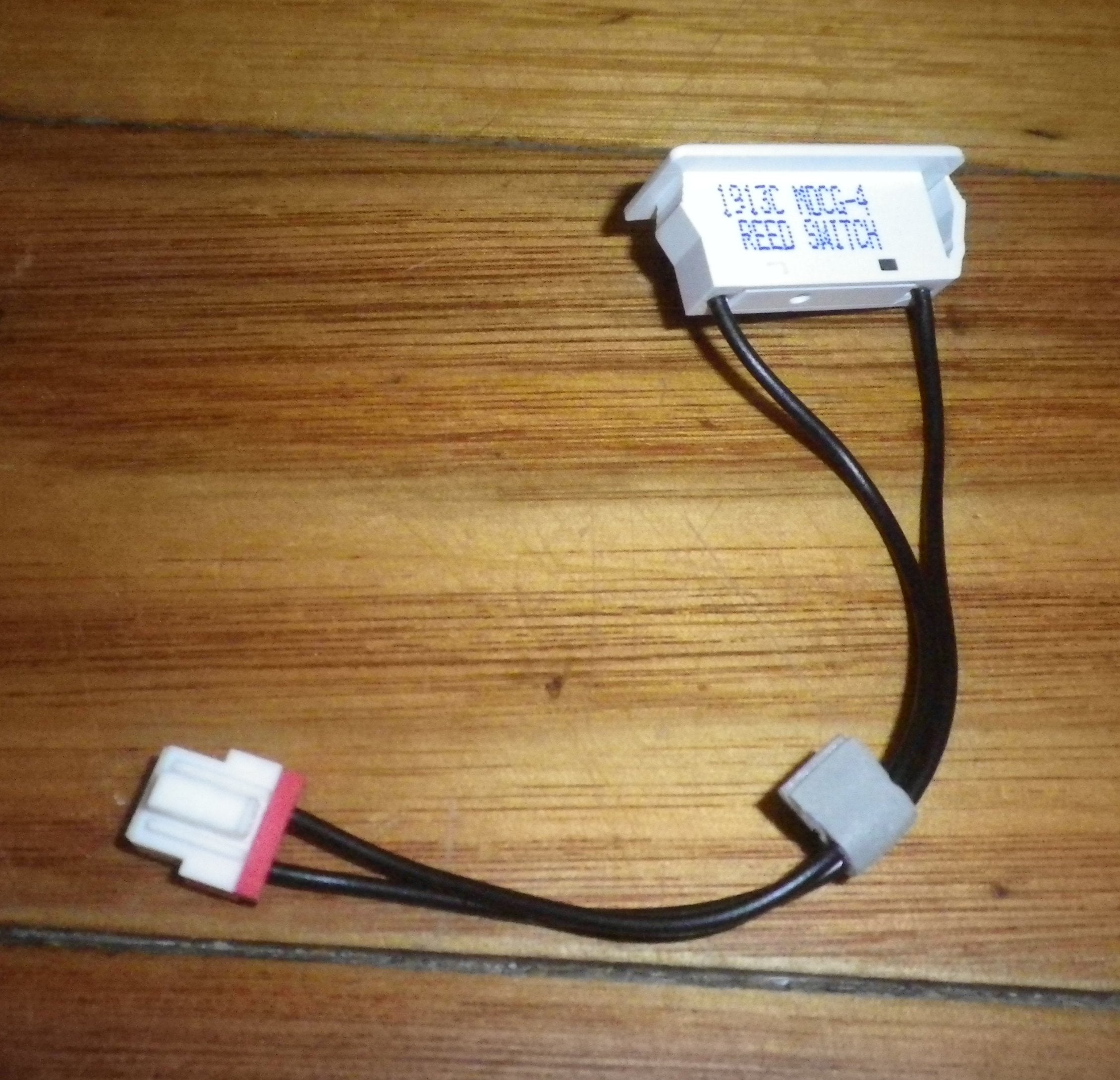 Samsung Refrigerator Reed Door Switch for Freezer - Part # DA34 - 00043A