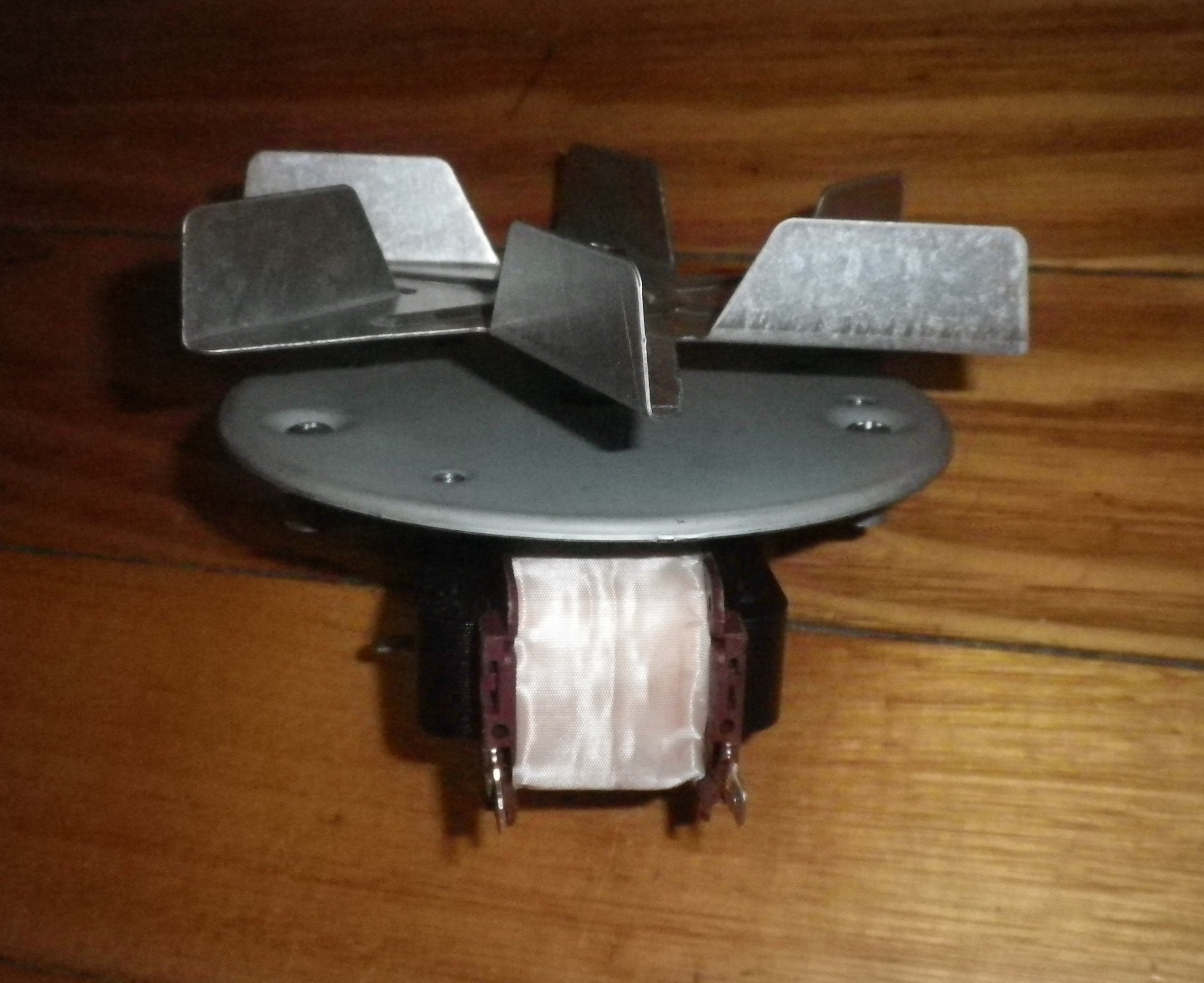 Universal 240VAC Fan-Forced Oven Fan Motor with Blade & Spacer - Part # 9683S
