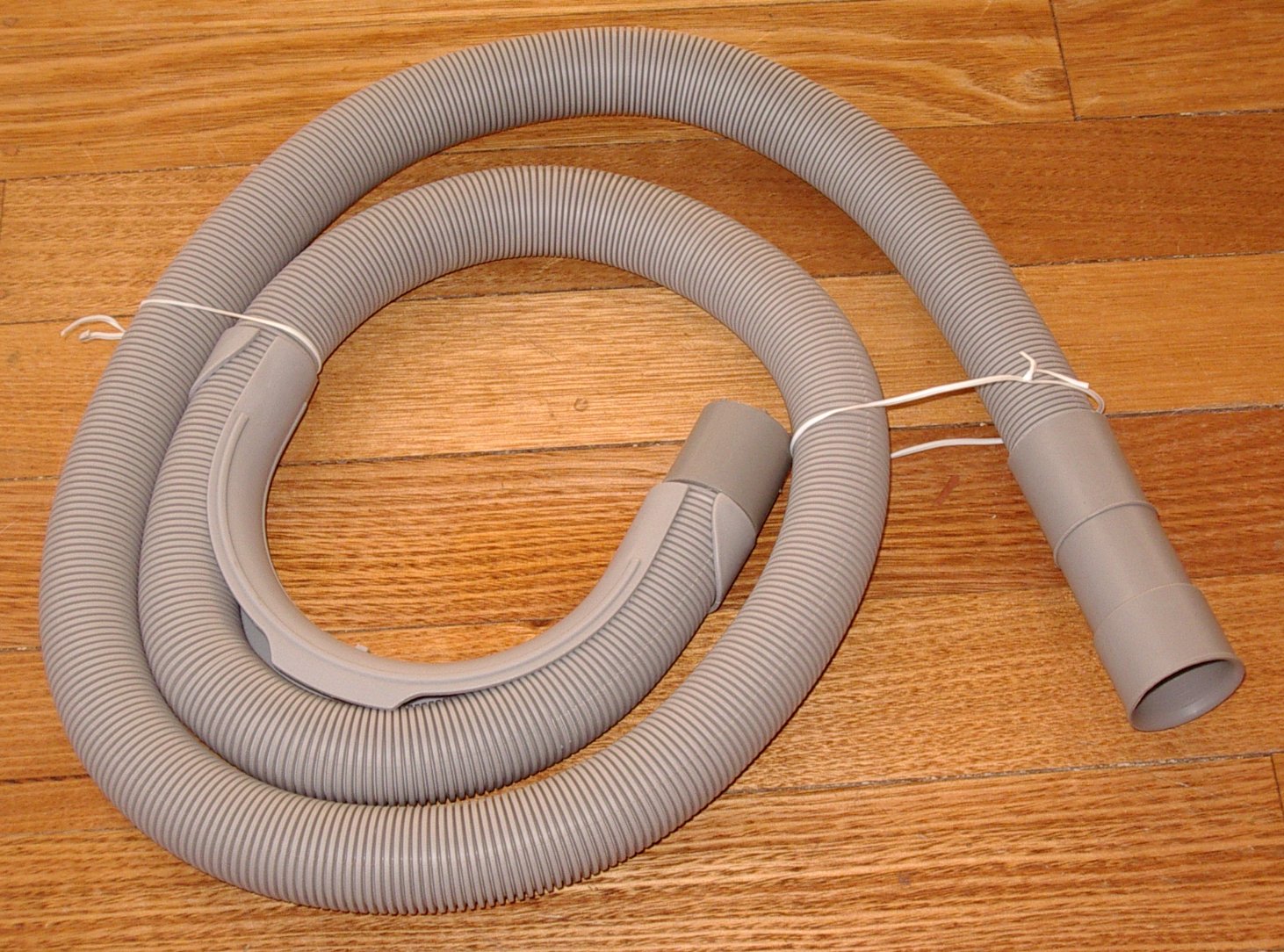 Universal Washing Machine Outlet Hose for Maytag, GE, and Hoover - 28mm/34mm - Part # W080, 1.5 - metre 30mm Plastic Drain Hose