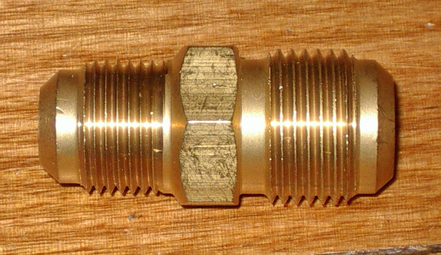 Heavy-Duty Brass 5/8 to 1/2 Flare Reducing Union Kit - RF705KIT