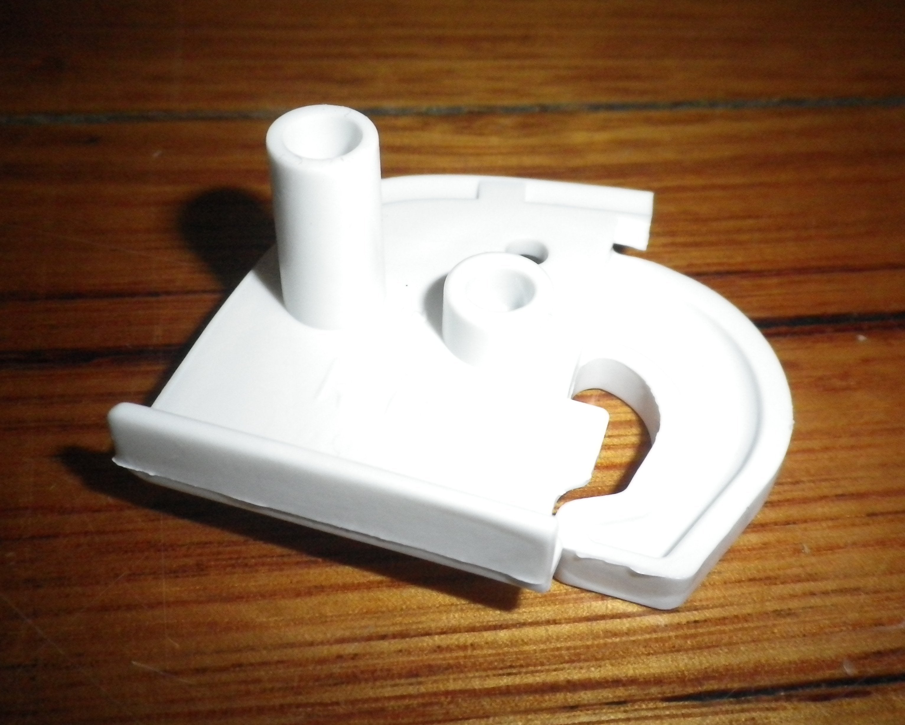 Fisher & Paykel Refrigerator Early White Right-Hand Door Closing Hook Stop Component - Part Number FP842241