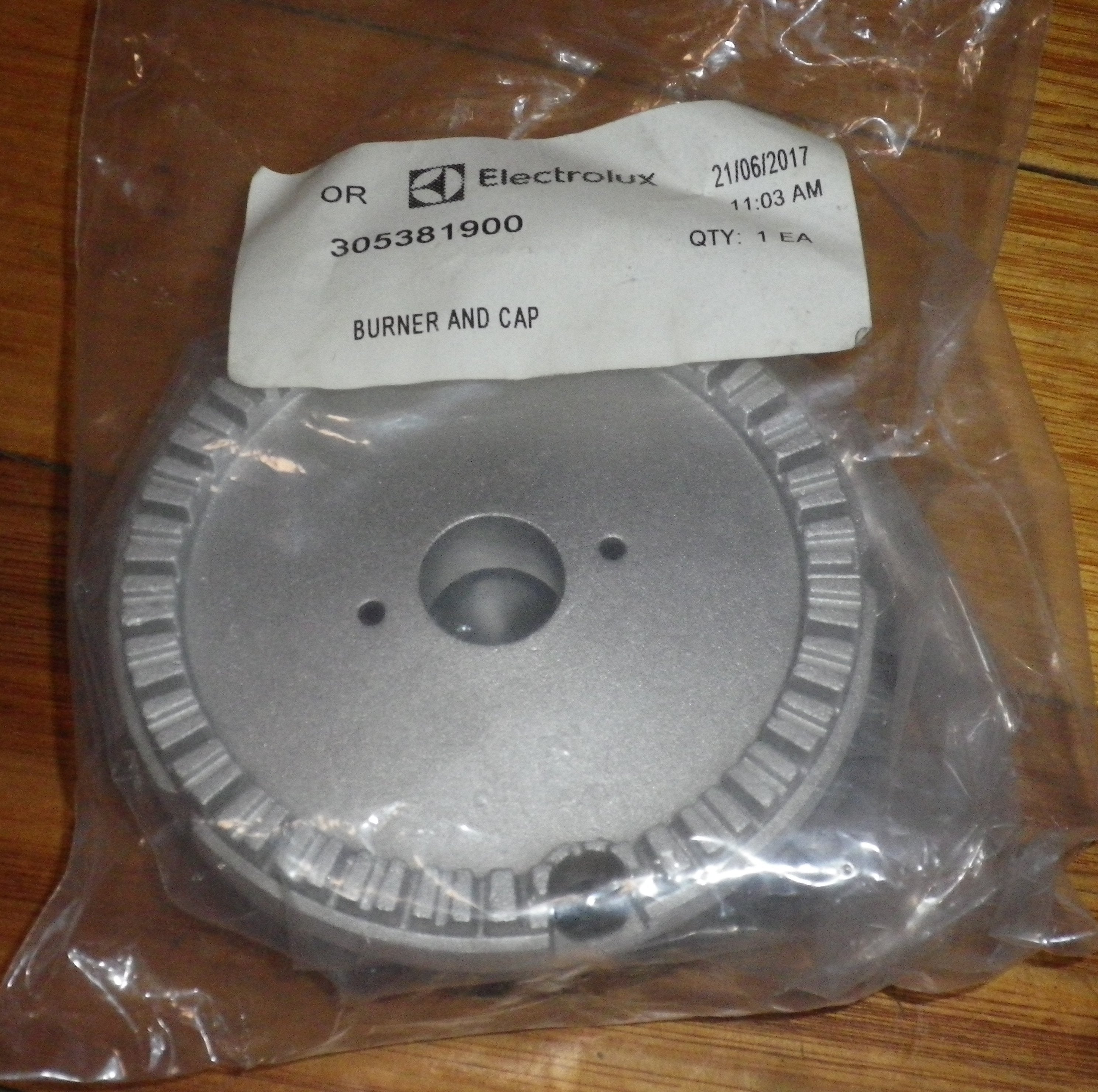 Westinghouse Large 101mm Diameter Gas Cooktop Replacement Burner & Cap with Matt Finish - Part # 305381900
