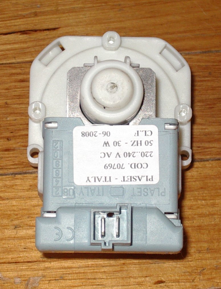 Universal Magnetic Motor Body for Pump - Plaset Part No. UNI204