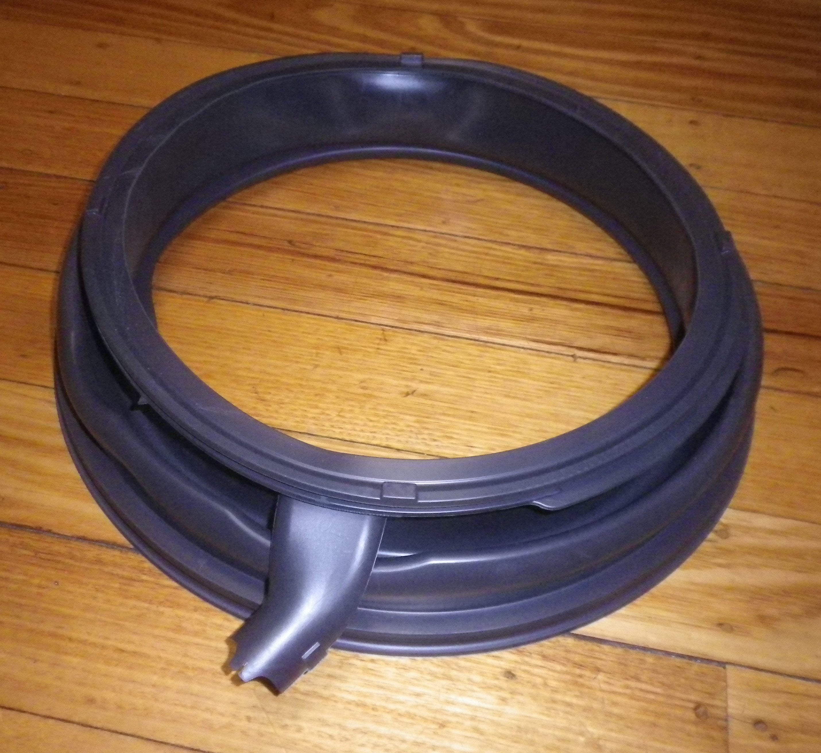 Bosch Front Loader Standard Door Gasket with Tube - Genuine Part #11056927