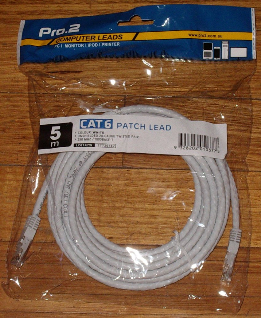 High - Quality 5 - Metre White CAT6 Ethernet Network Cable with RJ45 Connectors - Part # LC6747W