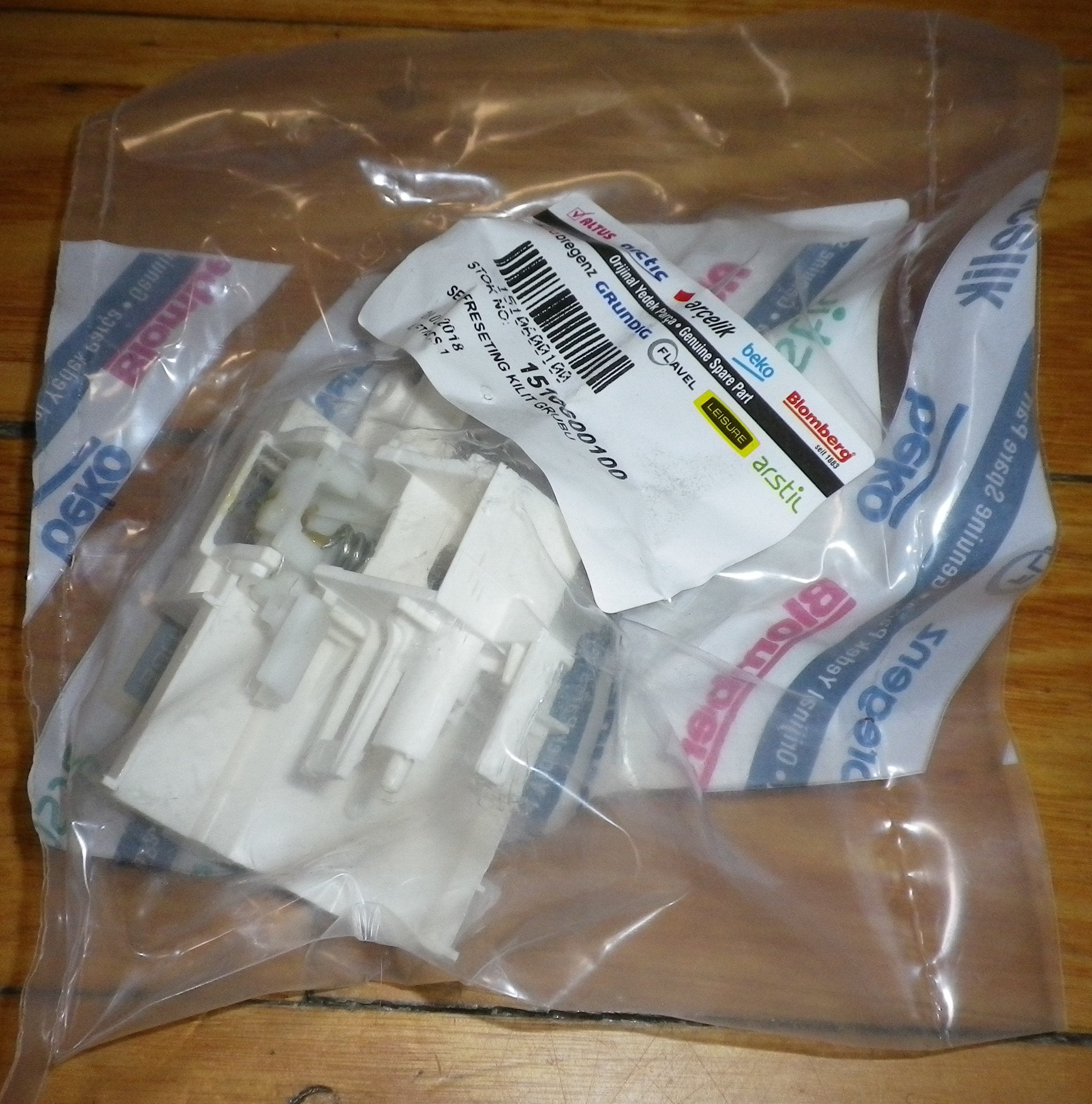 Fisher & Paykel DW60DOX Dishwasher Door Latch and Switch Assembly - Genuine Part # FP790859, 790859, 1510600100 for Dishwasher Appliance