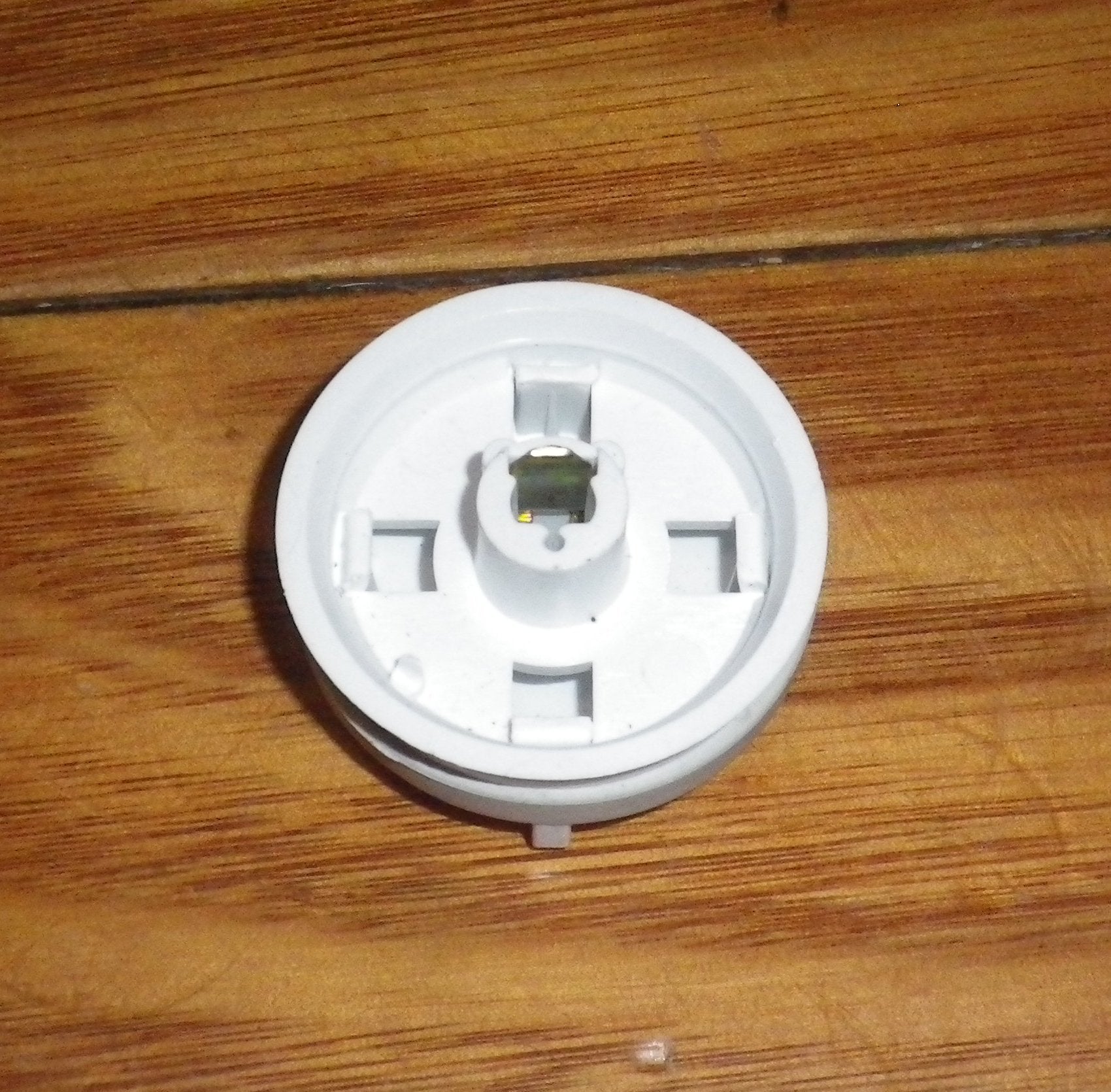 Westinghouse Brand New White Cooktop Burner Control Knob Replacement Part - Part Number 0019007707