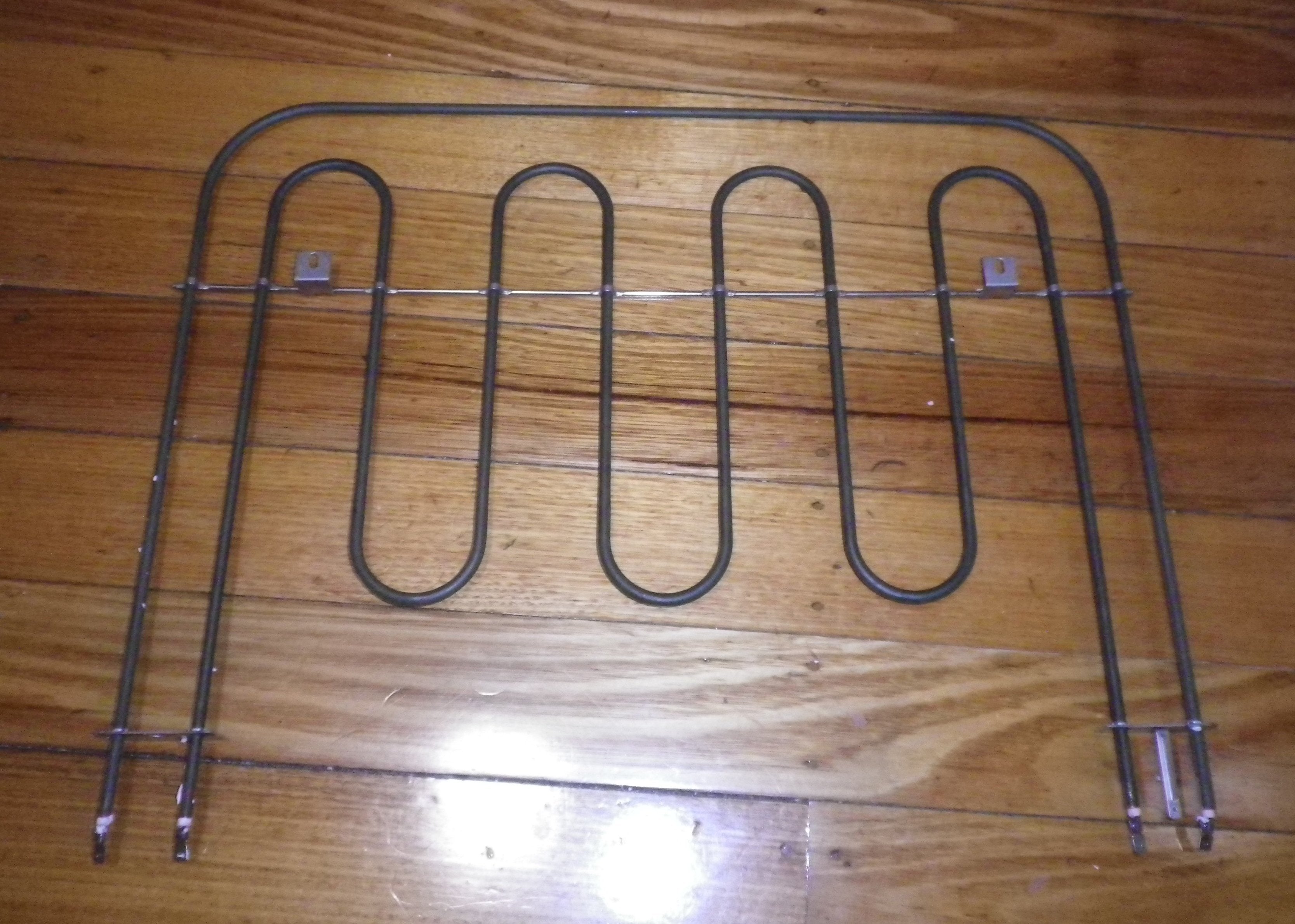 Technika 2900W/2200W Top Oven Element with Crossbar - Part #30101200063