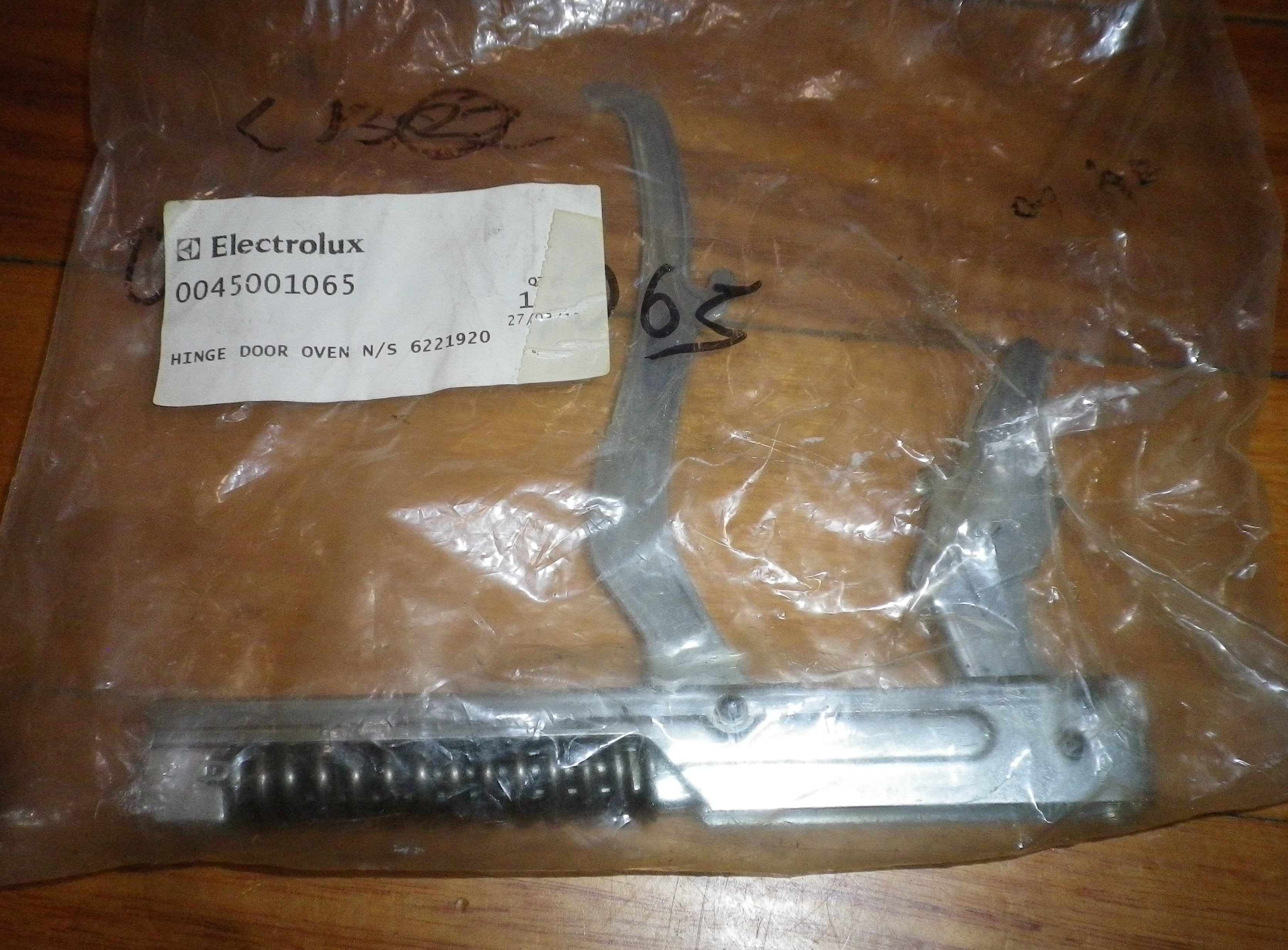 Westinghouse, Chef, Simpson Oven Genuine Door Hinge - Part # 0045001065