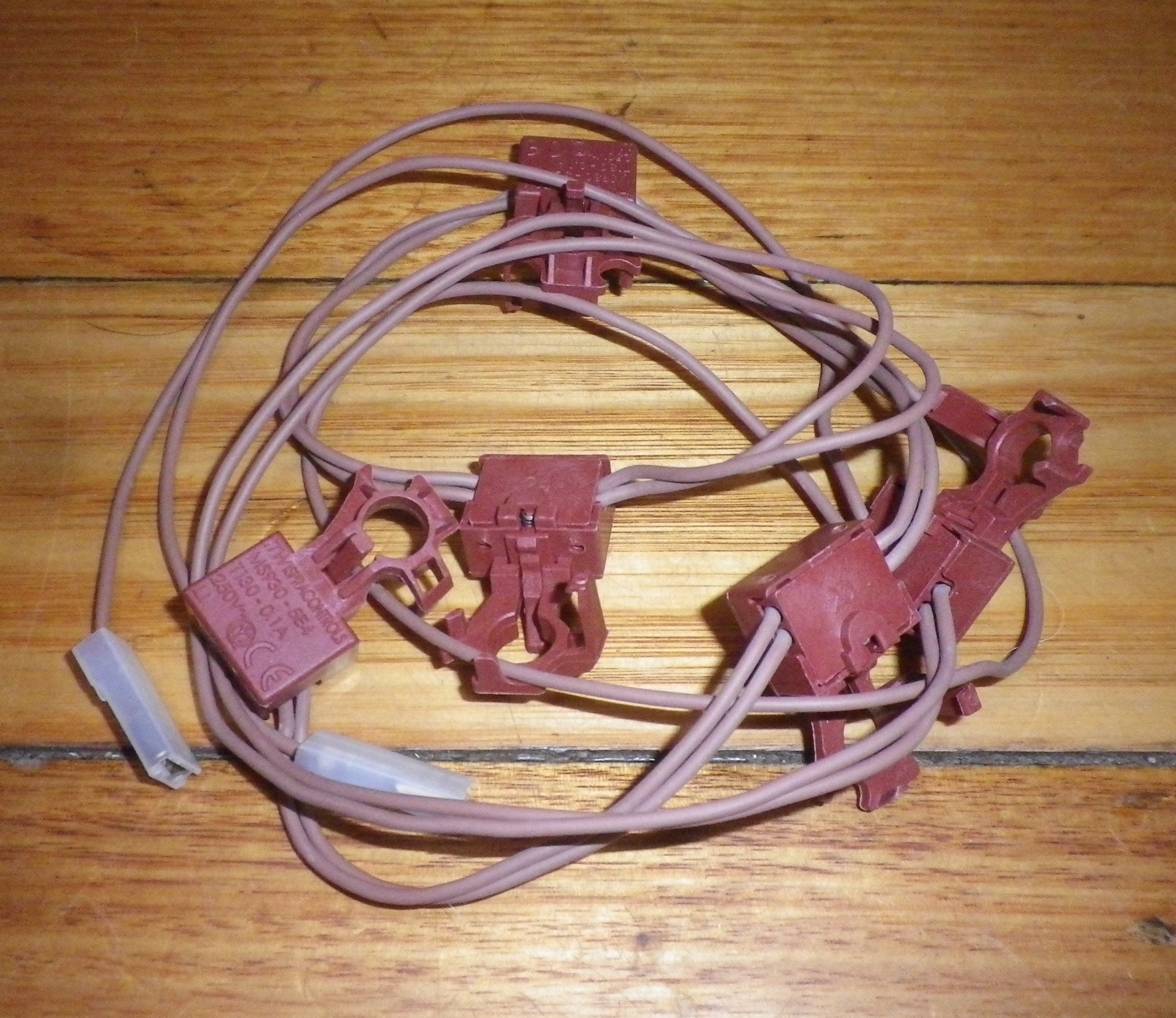 Westinghouse WHG Series Gas Cooktop Ignition Switch Harness - Part 305489400K