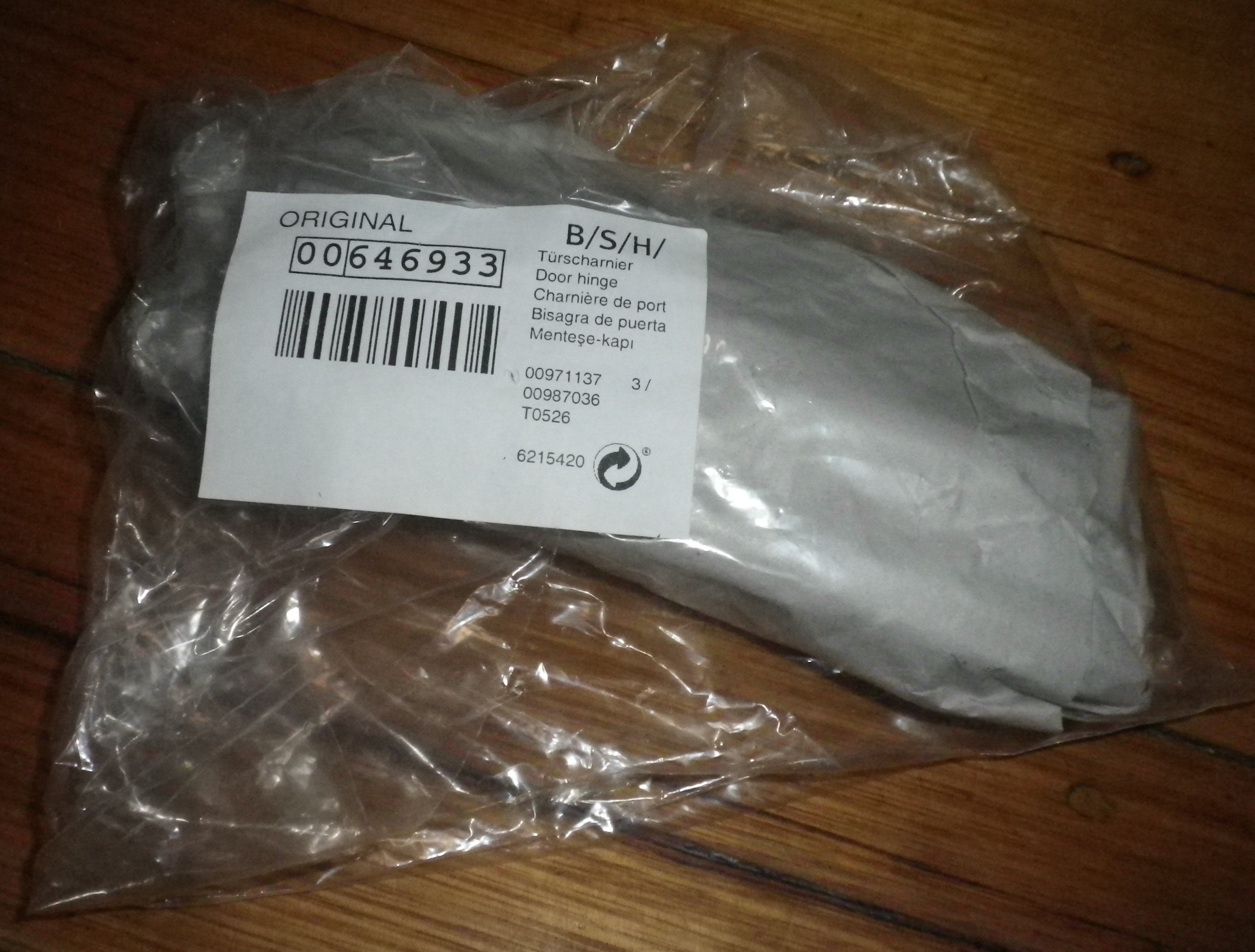 Bosch Clothes Dryer Door Hinge Assembly - Genuine Part # 646933 for WT46S592AU, WTV74100AU