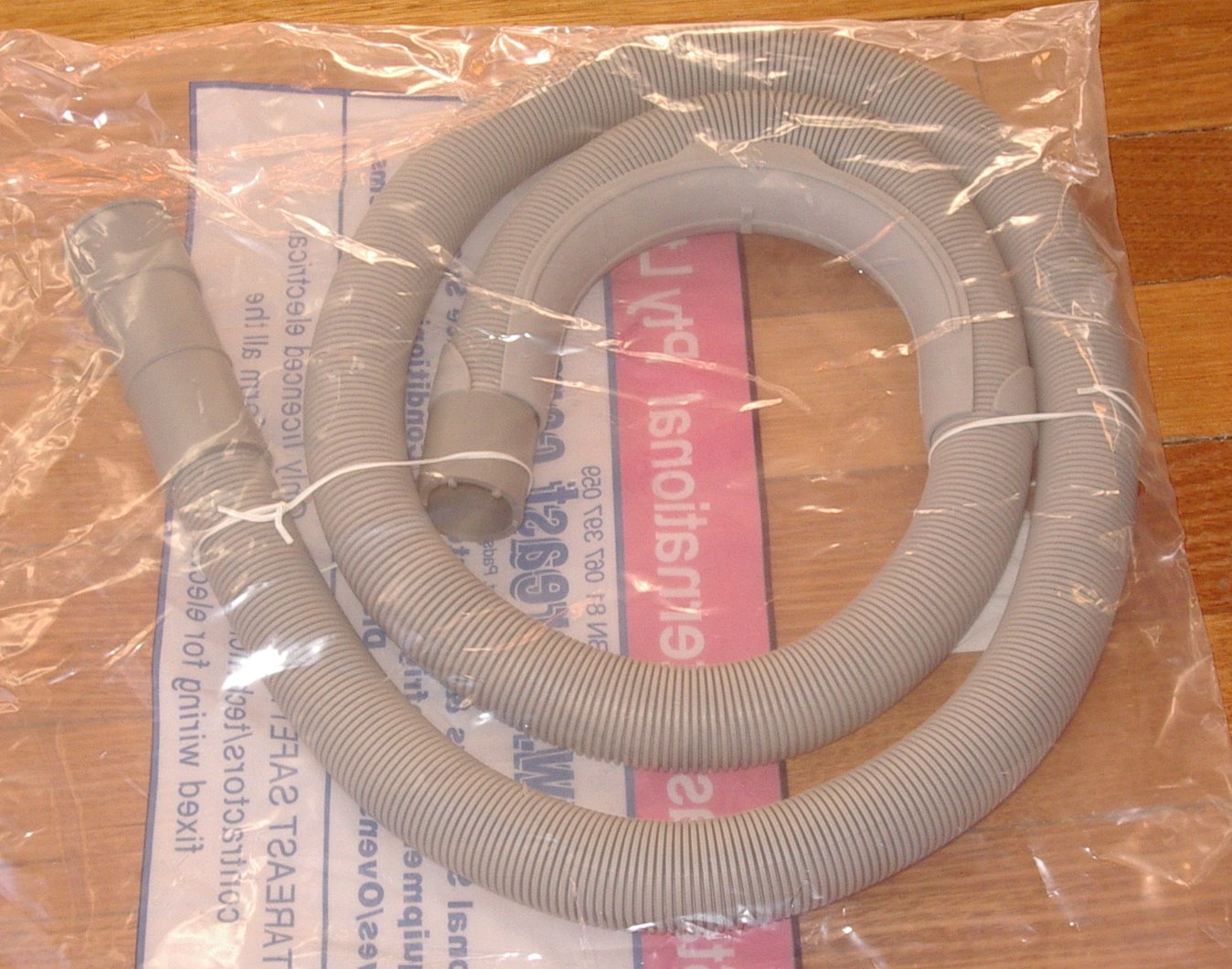 Universal Washing Machine Outlet Hose for Maytag, GE, and Hoover - 28mm/34mm - Part # W080, 1.5 - metre 30mm Plastic Drain Hose