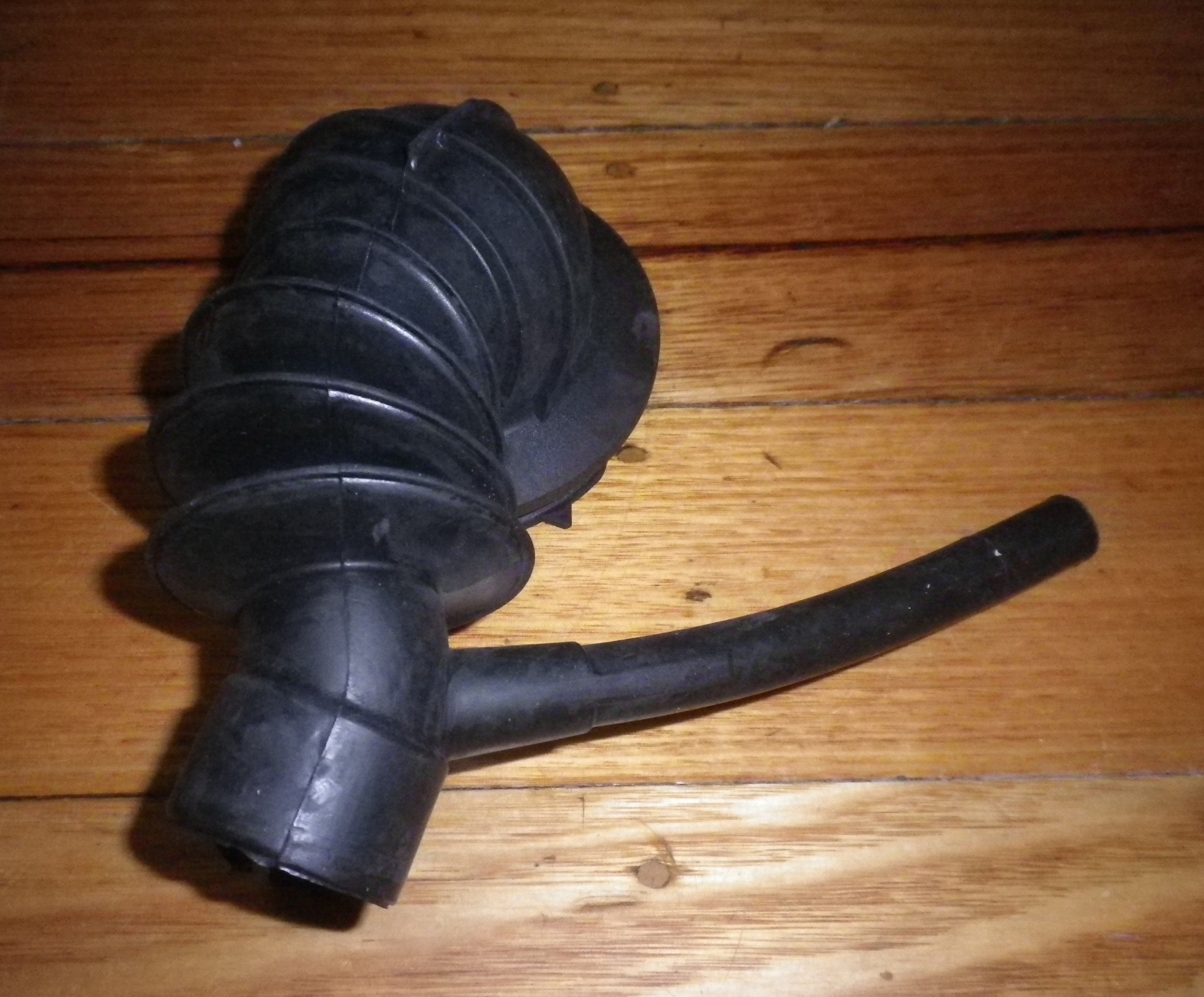 Bosch Drain Sump Bellows Hose for WAK24220AU, WFO2430AU, WFX2830AU - Part 659871