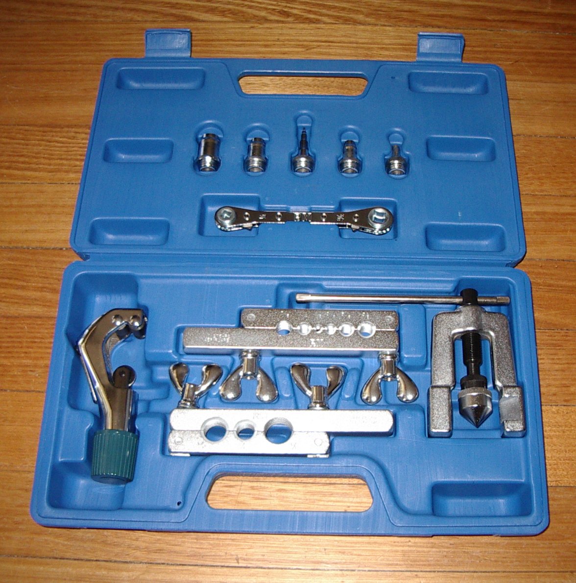 Economical Refrigeration Copper Tube Flaring, Swaging & Cutting Tool Kit - Part # CH278L