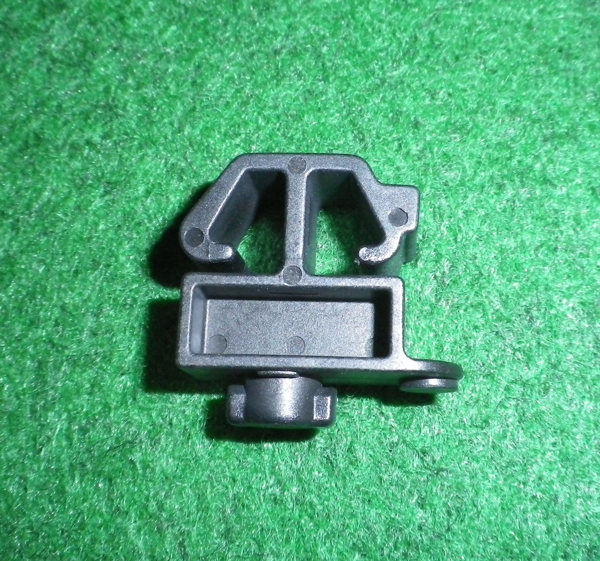Westinghouse, Simpson, Chef Stove and Oven Kick Panel Retaining Clip - Replacement Part # 85801250083580