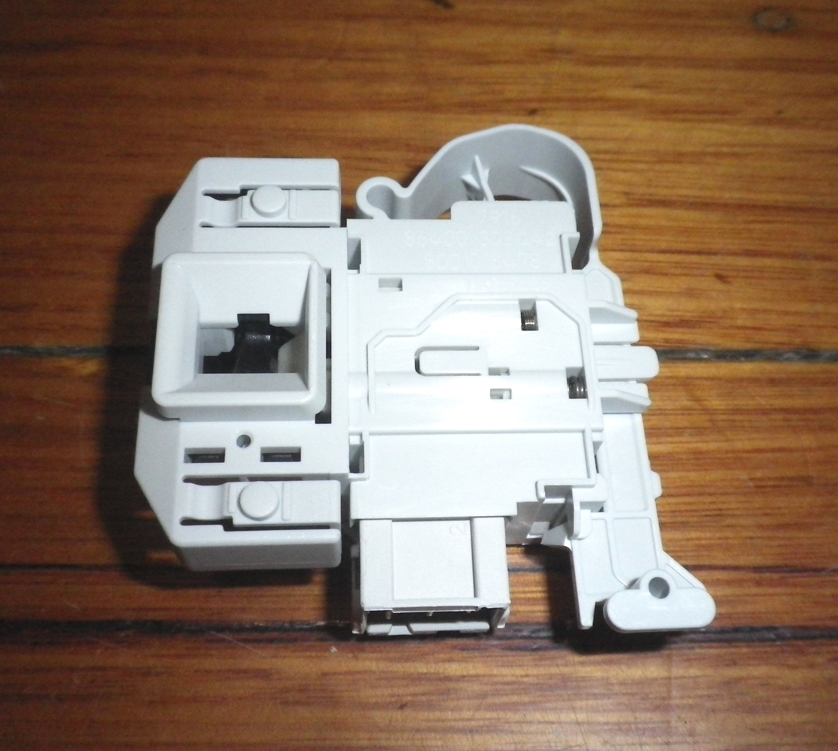 Bosch Front Load Washer Door Interlock Switch - Compatible with Multiple Bosch and Siemens Models, Genuine Part # 638259, 00638259