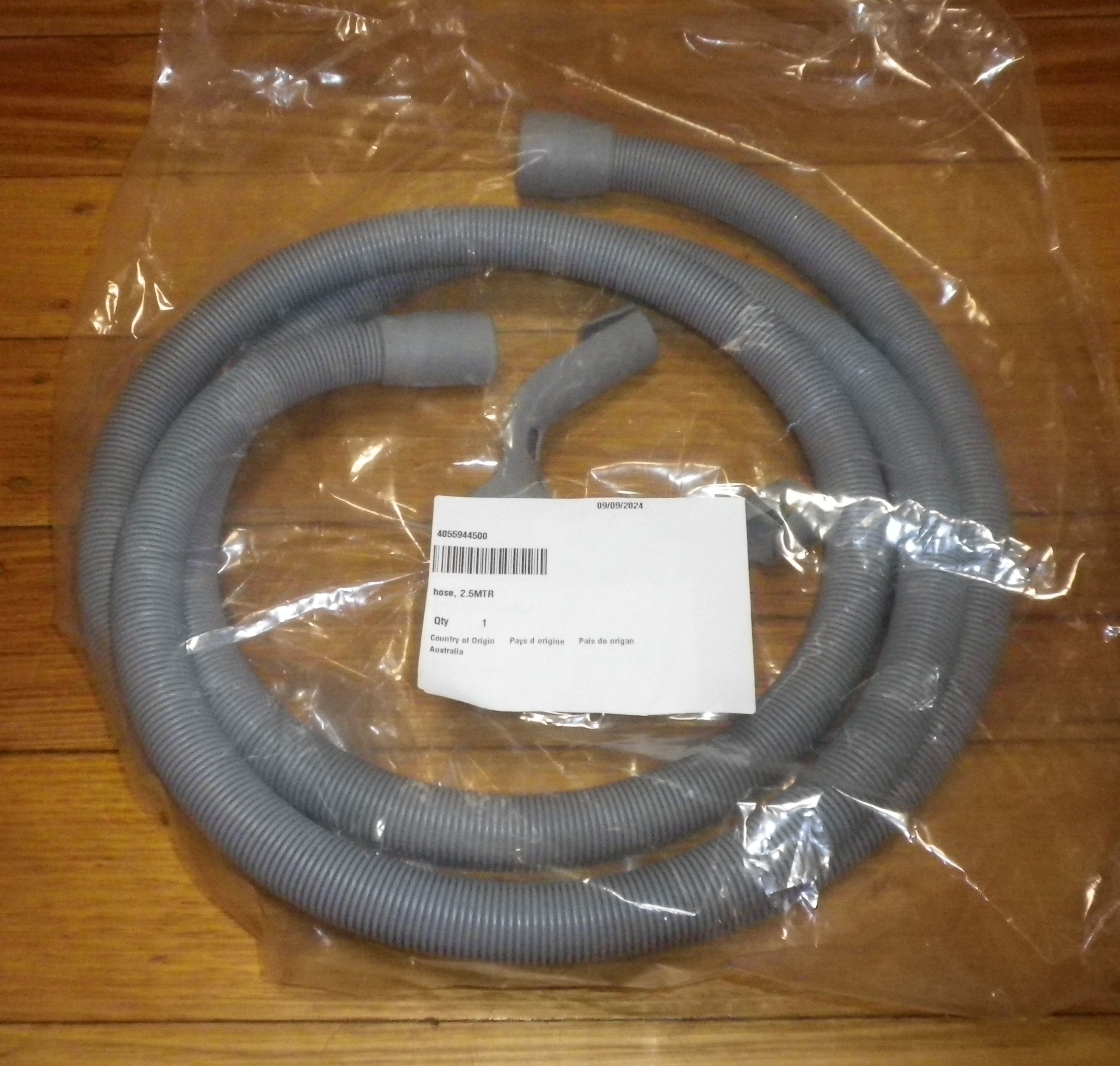 2.5m Universal Washing Machine Outlet Hose - Part # 4055944500