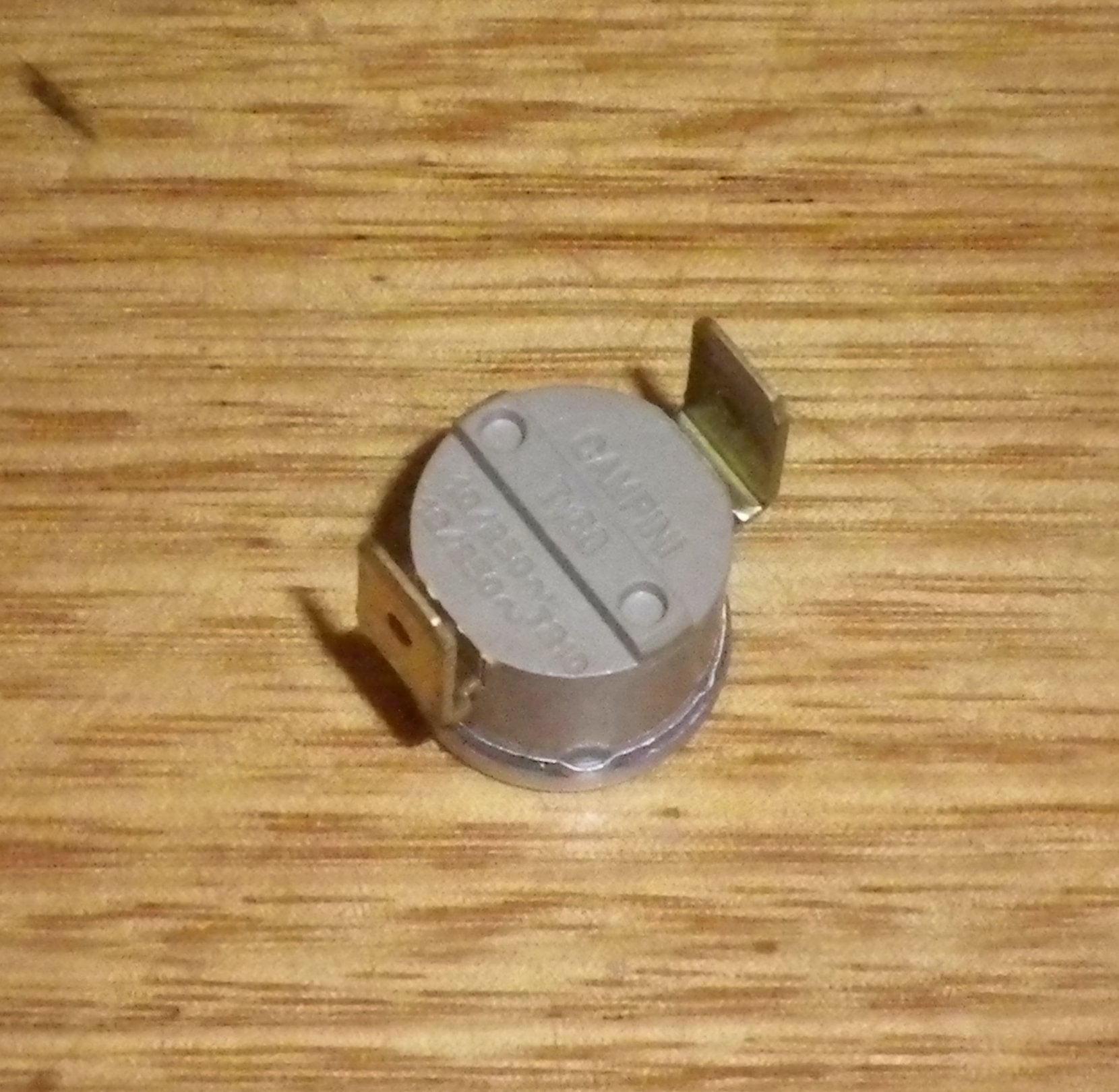 Fisher & Paykel 140 Degrees Celsius Normally Closed Thermal Cutout for Campini Built - in Ovens - Part Number FP546719